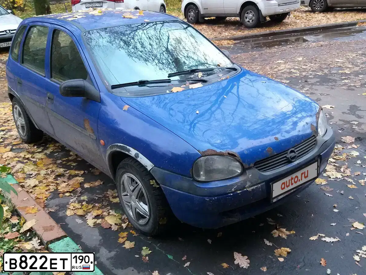 Фото автомобиля OPEL CORSA, 1997 — госномер В822ЕТ190. Цвет: СИНИЙ
