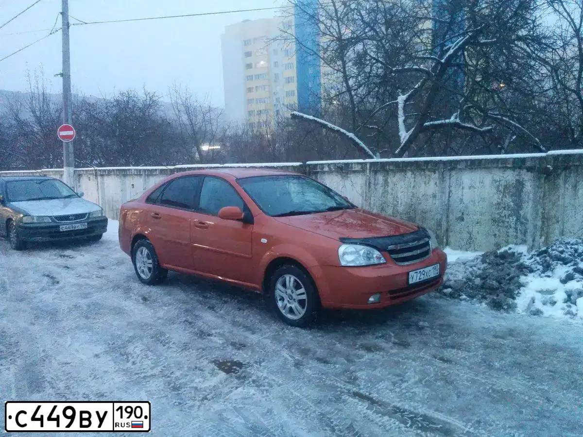 Фото автомобиля NISSAN SUNNY, 2000 — госномер С449ВУ190