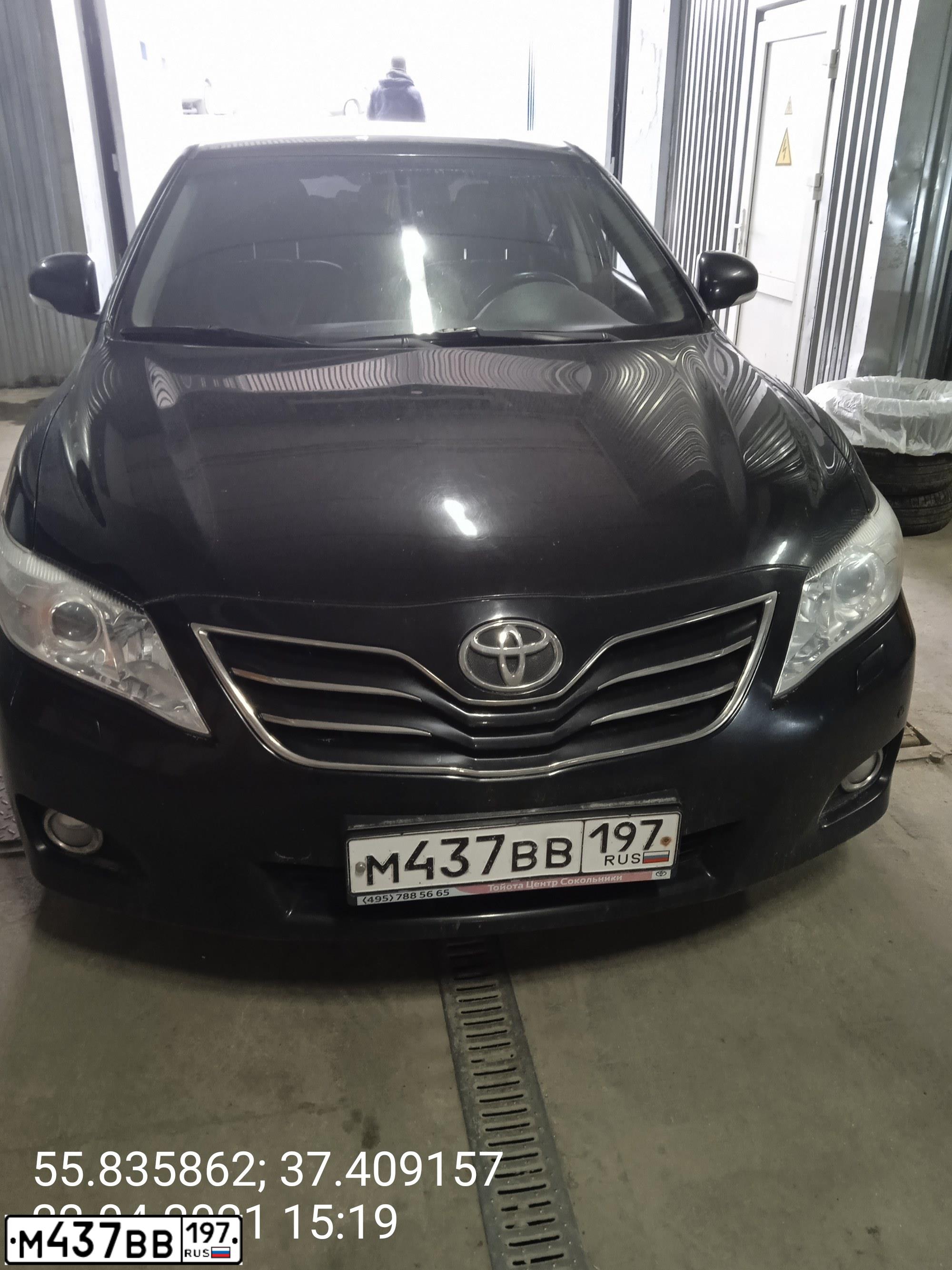 Фото автомобиля TOYOTA CAMRY, 2010 — госномер М437ВВ197. Цвет: ЧЕРНЫЙ