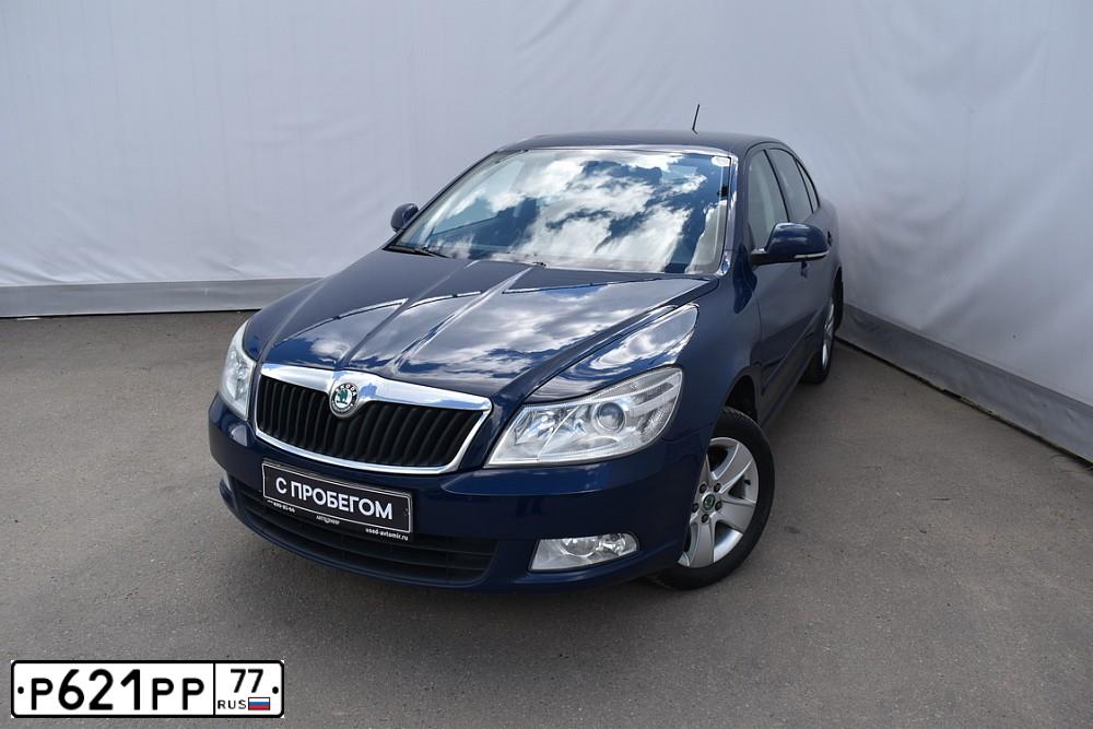 Фото автомобиля SKODA OCTAVIA, 2012 — госномер Р621РР77. Цвет: ТЕМНО-СИНИЙ
