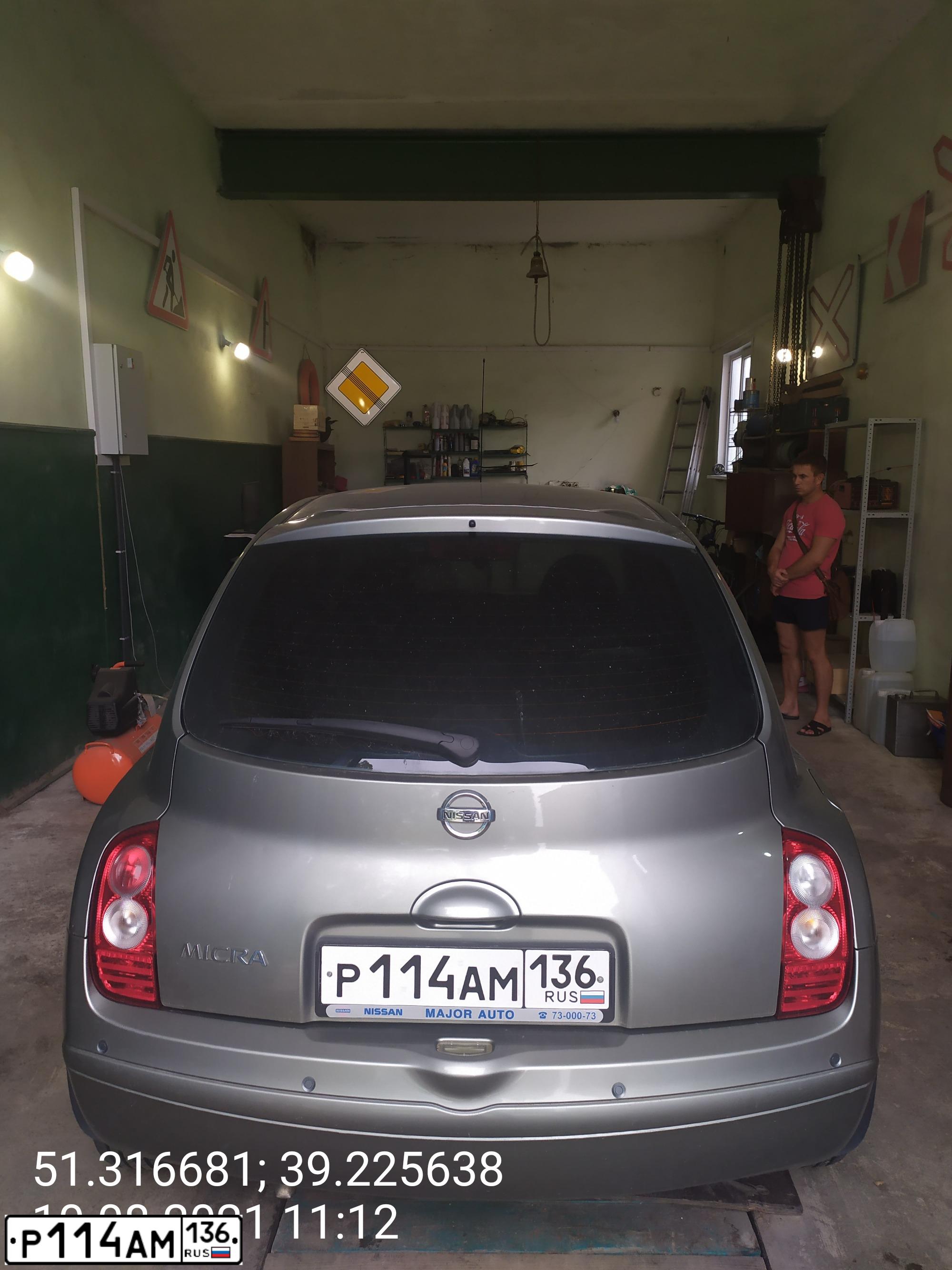 Фото автомобиля NISSAN MICRA, 2006 — госномер Р114АМ136. Цвет: ЗЕЛЕНЫЙ