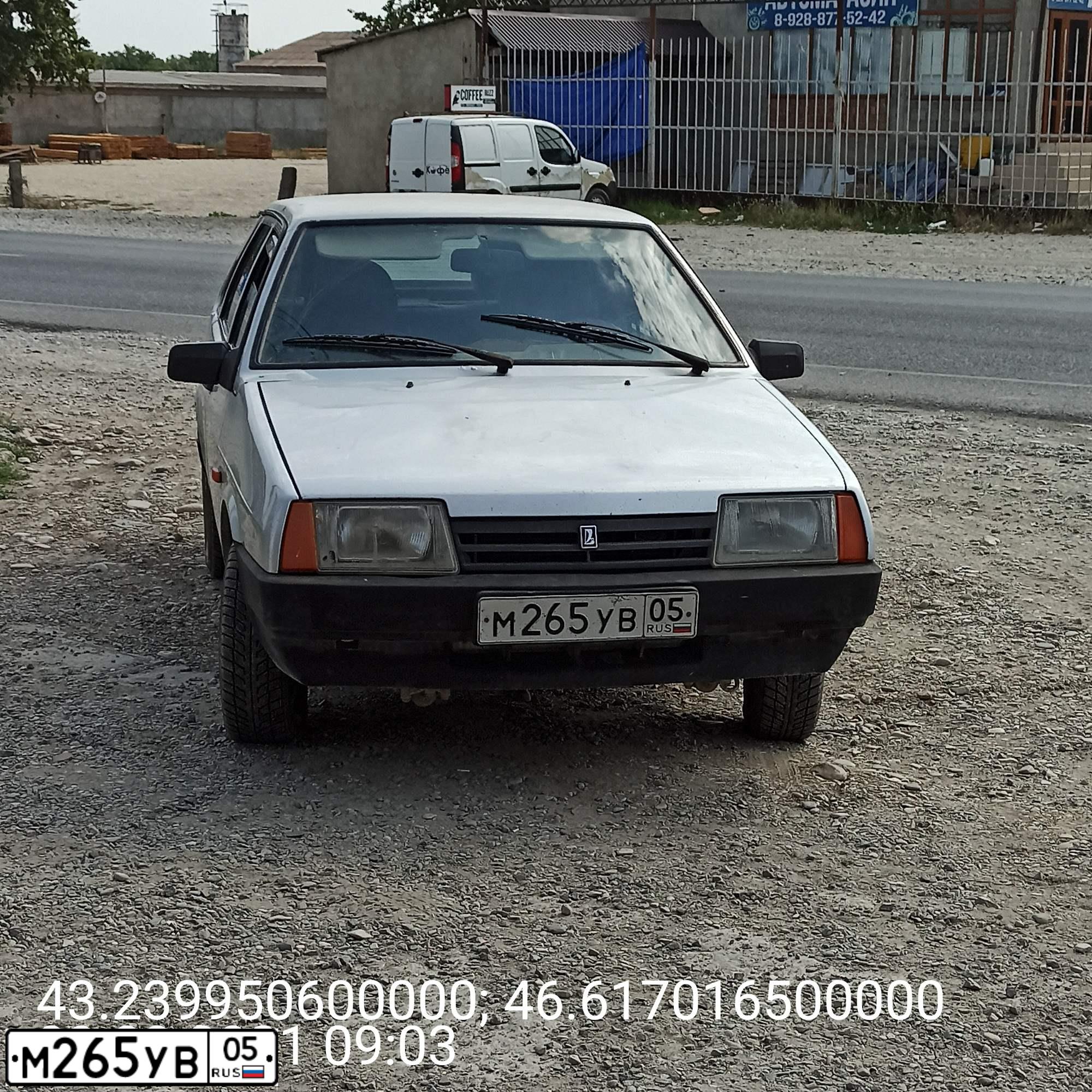 Фото автомобиля LADA 2109 SAMARA, 2003 — госномер М265УВ05. Цвет: СВЕТЛО-СЕРЕБРИСТЫЙ МЕТАЛ