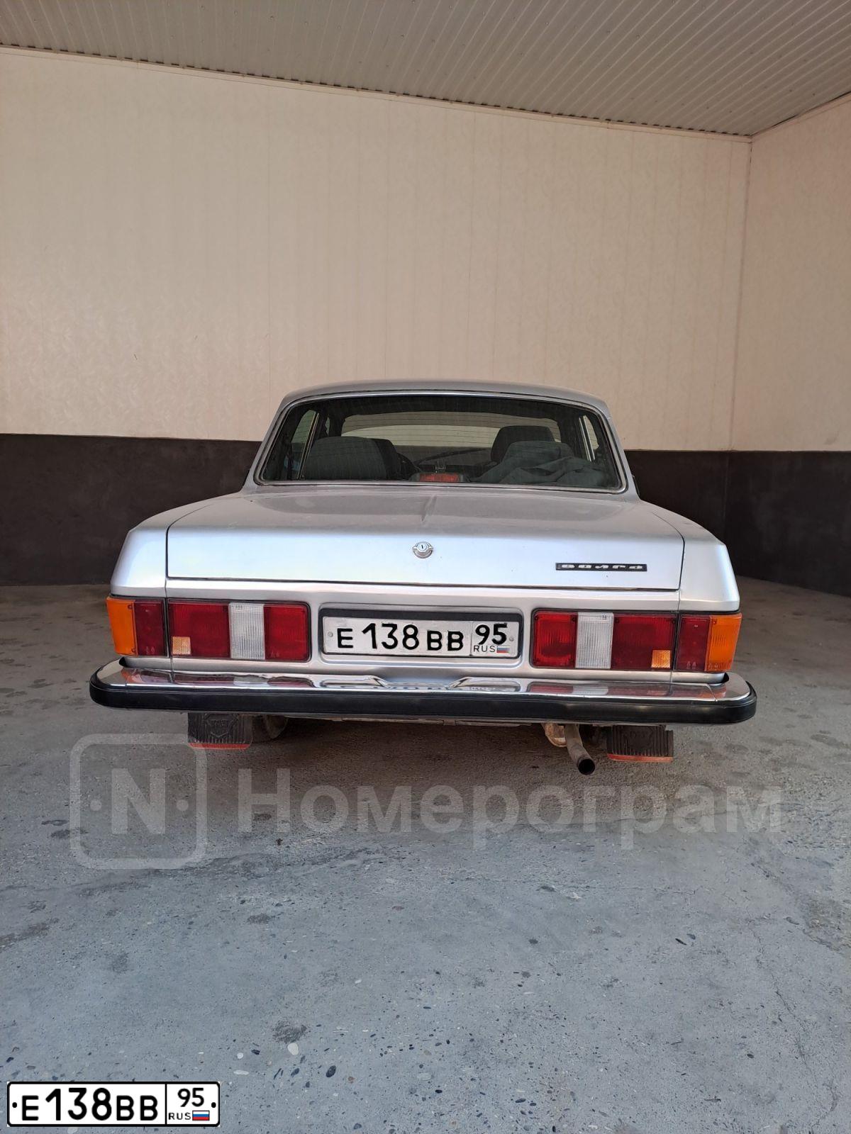 Фото автомобиля GAZ 3102 WOLGA, 2006 — госномер Е138ВВ95. Цвет: СИЛЬВЕР