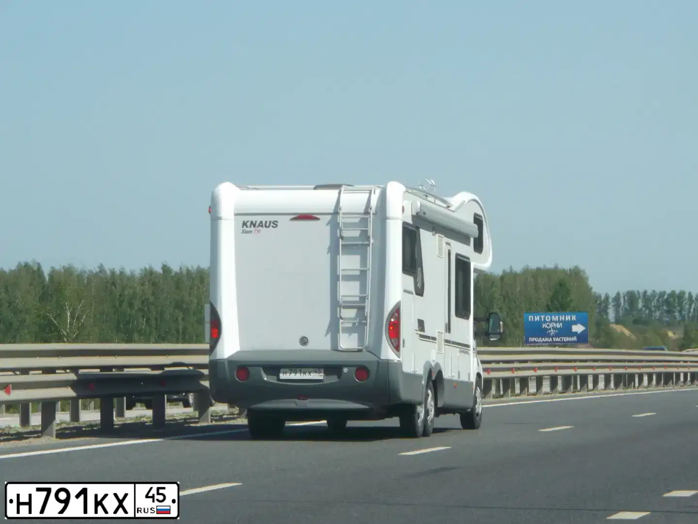 Фото автомобиля FIAT DUCATO, 2010 — госномер У674МУ72. Цвет: Белый
