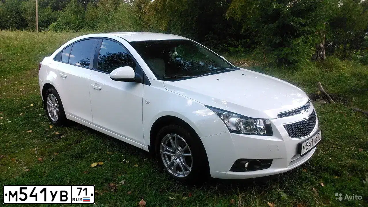 Фото автомобиля CHEVROLET CRUZE, 2012 — госномер М541УВ71. Цвет: Белый