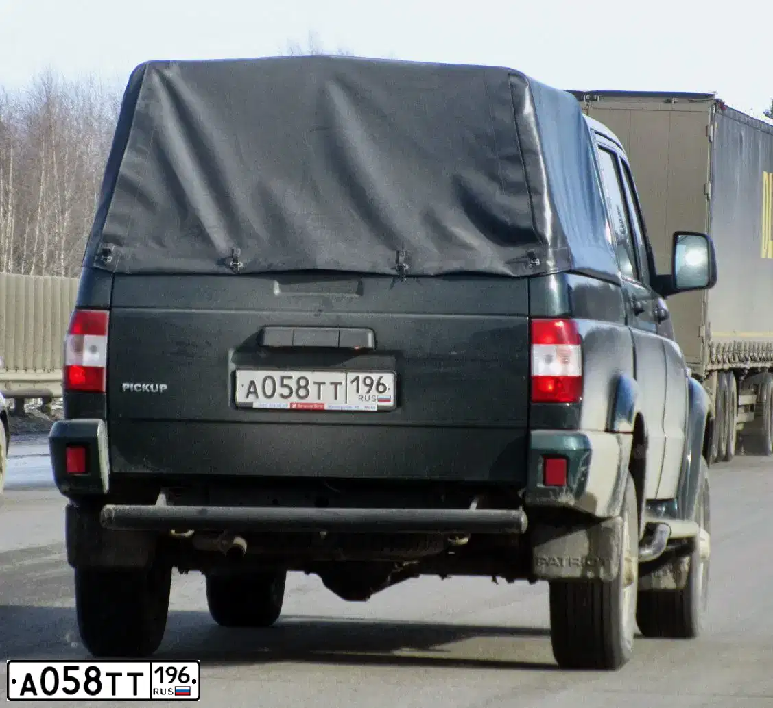 Фото автомобиля UAZ 2363 PICKUP, 2013 — госномер У761ОХ72. Цвет: ЗЕЛЕНЫЙ