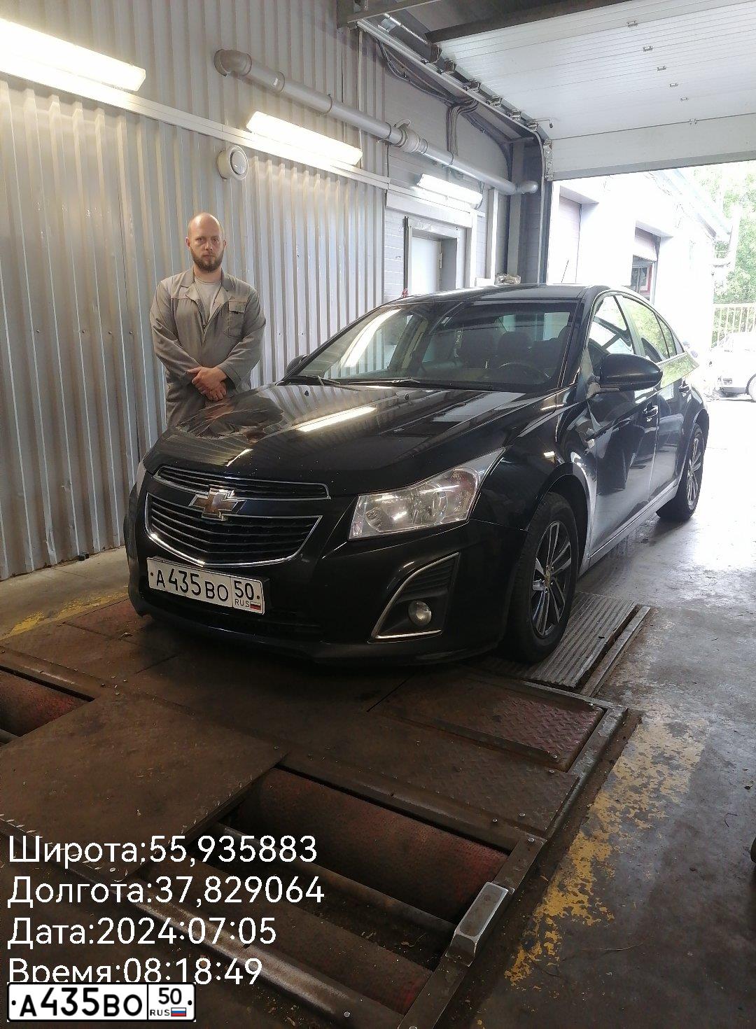 Фото автомобиля CHEVROLET CRUZE, 2013 — госномер Р374ОТ48. Цвет: ЧЕРНЫЙ МЕТАЛЛИК