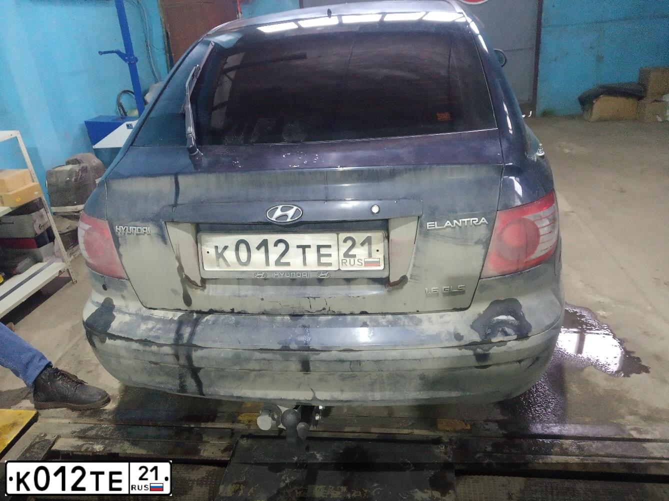 Фото автомобиля HYUNDAI ELANTRA, 2006 — госномер К012ТЕ21. Цвет: Темно-синий