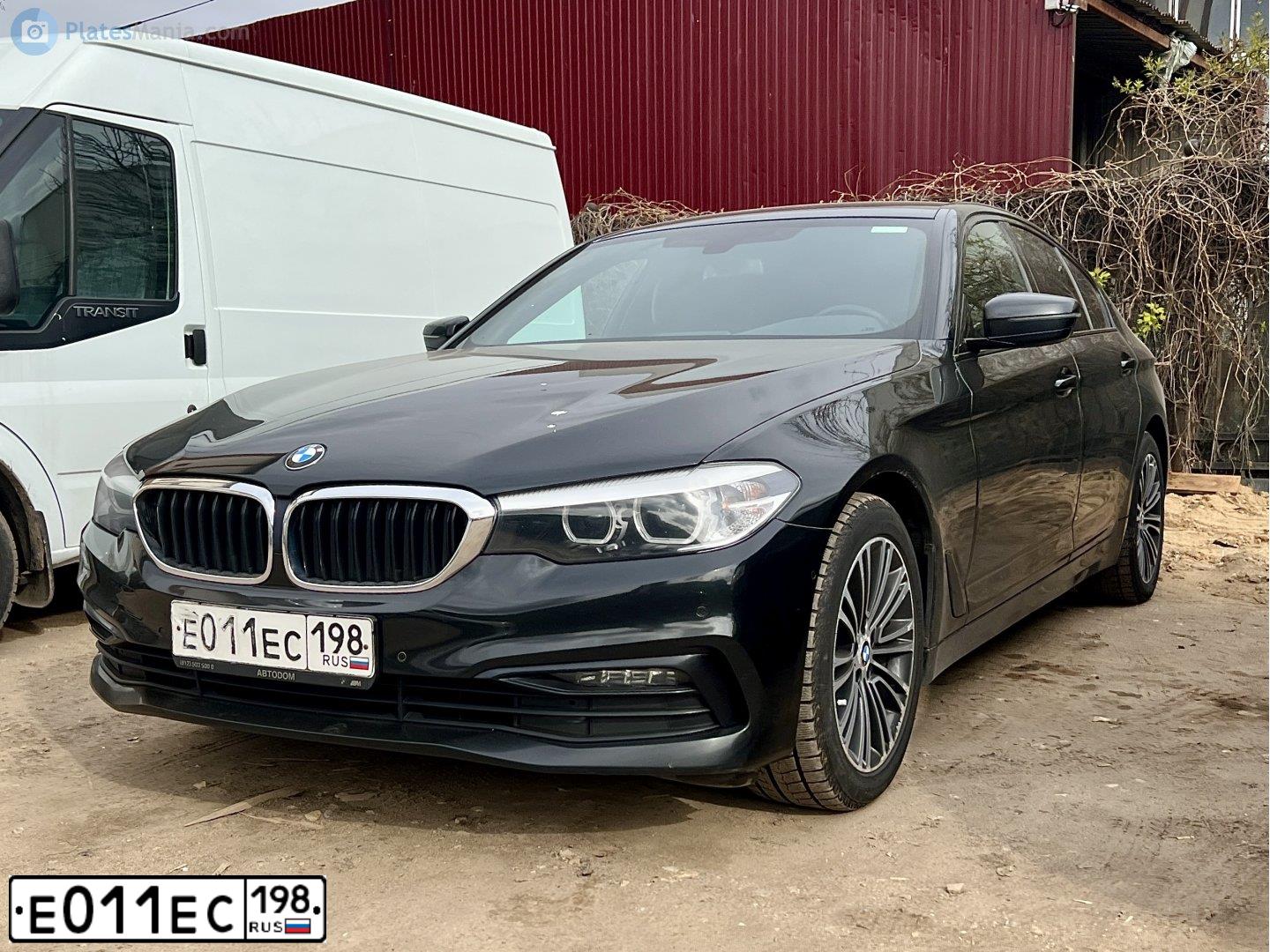 Фото автомобиля BMW W SERIE 5, 2019 — госномер Е011ЕС198. Цвет: ЧЕРНЫЙ