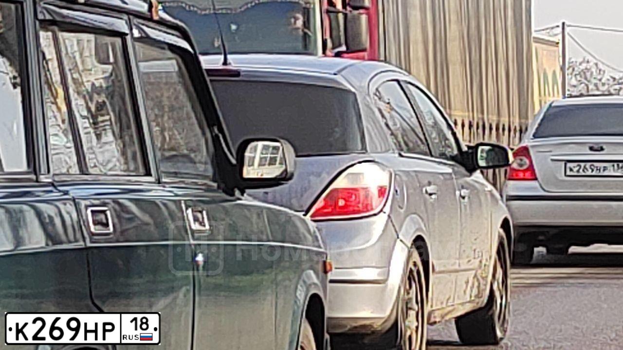 Фото автомобиля LADA LARGUS, 2013 — госномер К269НР18