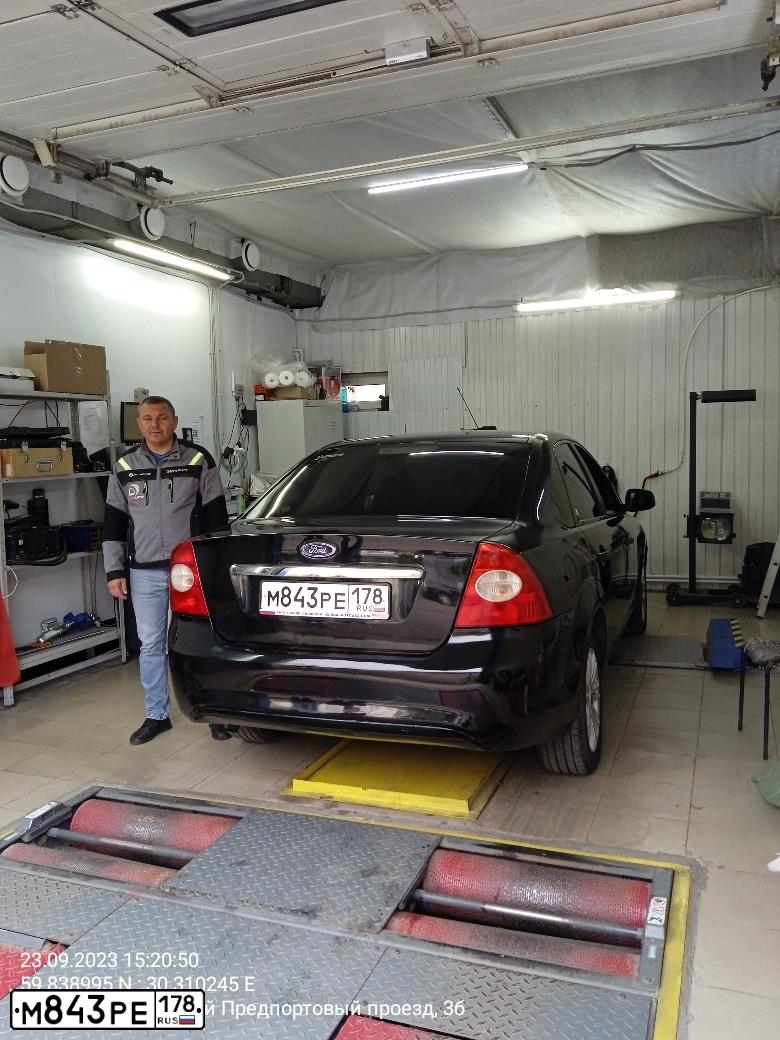Фото автомобиля FORD FOCUS, 2008 — госномер М843РЕ178. Цвет: ЧЕРНЫЙ