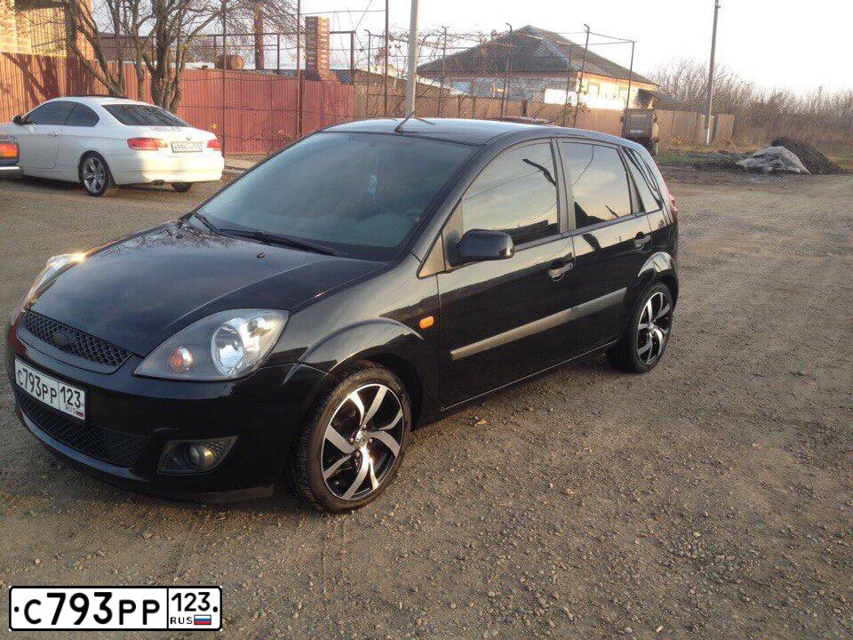 Фото автомобиля TAGAZ ACCENT, 2008 — госномер В978ХО161. Цвет: СВЕТЛО-БЕЖЕВЫЙ