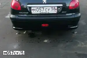 Фото автомобиля PEUGEOT 206, 2008 — госномер М468ВУ82. Цвет: ЧЕРНЫЙ