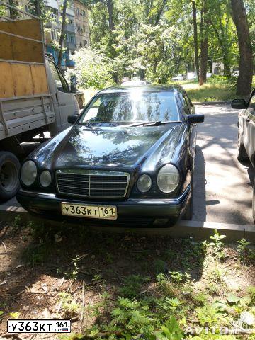 Фото автомобиля MERCEDES E-KLASSE, 1998 — госномер У576АВ180. Цвет: СИНИЙ ТЕМНЫЙ
