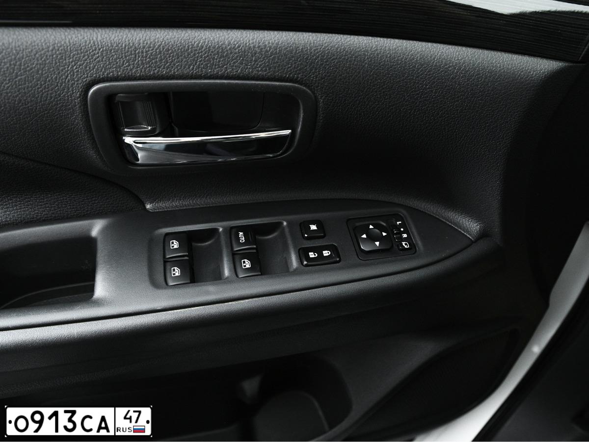 Фото автомобиля FORD KUGA, 2015 — госномер Х937ХА178. Цвет: ЧЕРНЫЙ