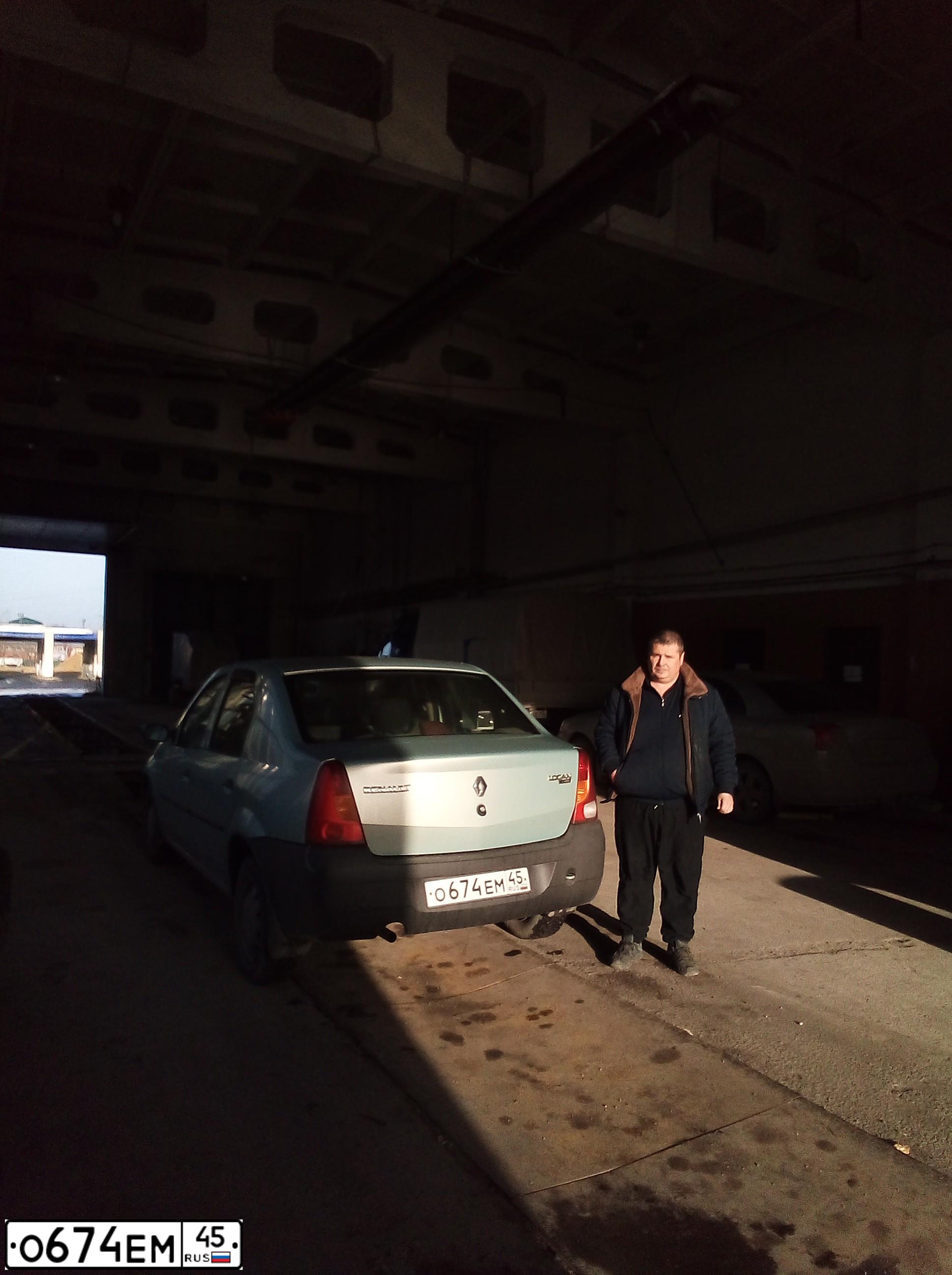 Фото автомобиля RENAULT LOGAN, 2008 — госномер О674ЕМ45. Цвет: СВЕТЛО-ЗЕЛЕНЫЙ