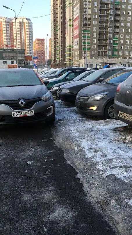 Фото автомобиля KIA CEED, 2013 — госномер Х566ХТ797. Цвет: Серый