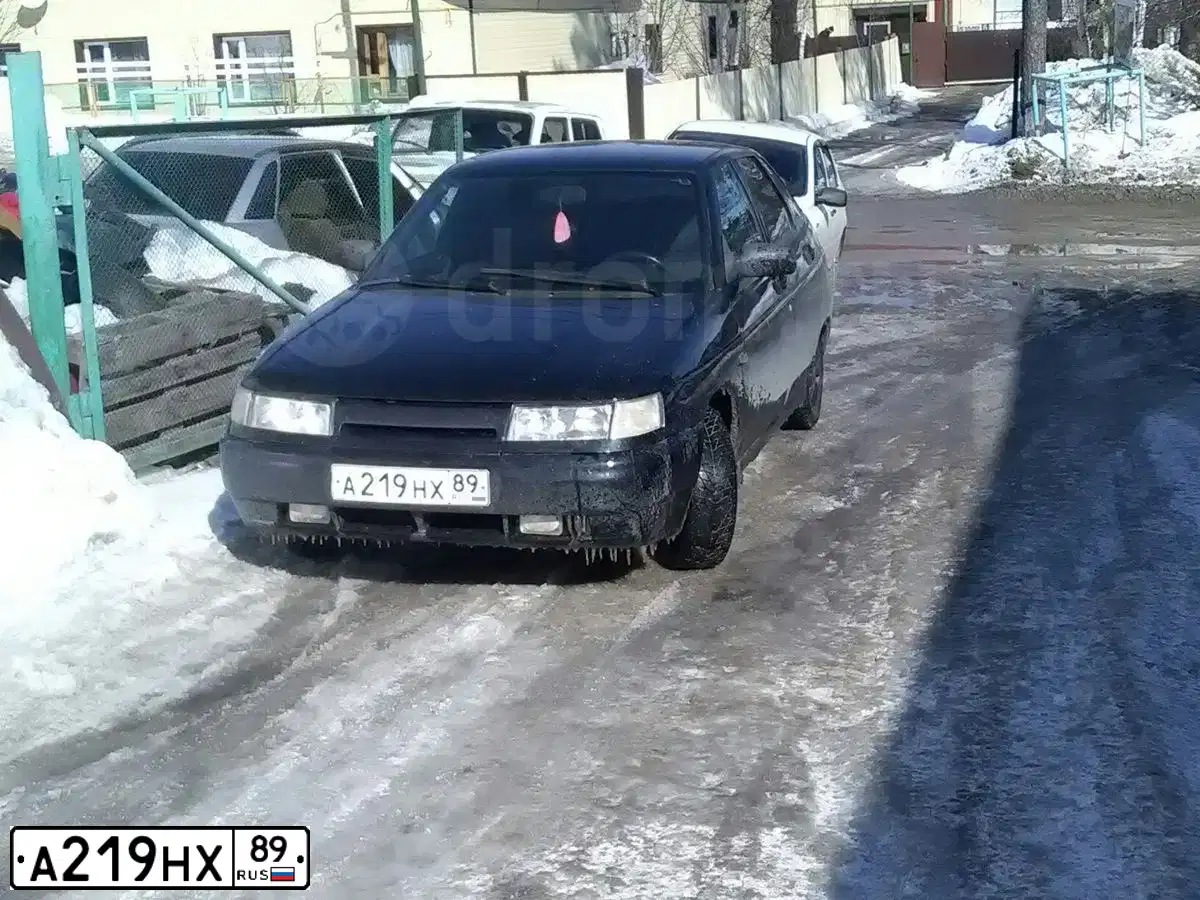 Фото автомобиля LADA 2112, 2006 — госномер А219НХ89. Цвет: ГРАФИТОВЫЙ МЕТАЛЛИК