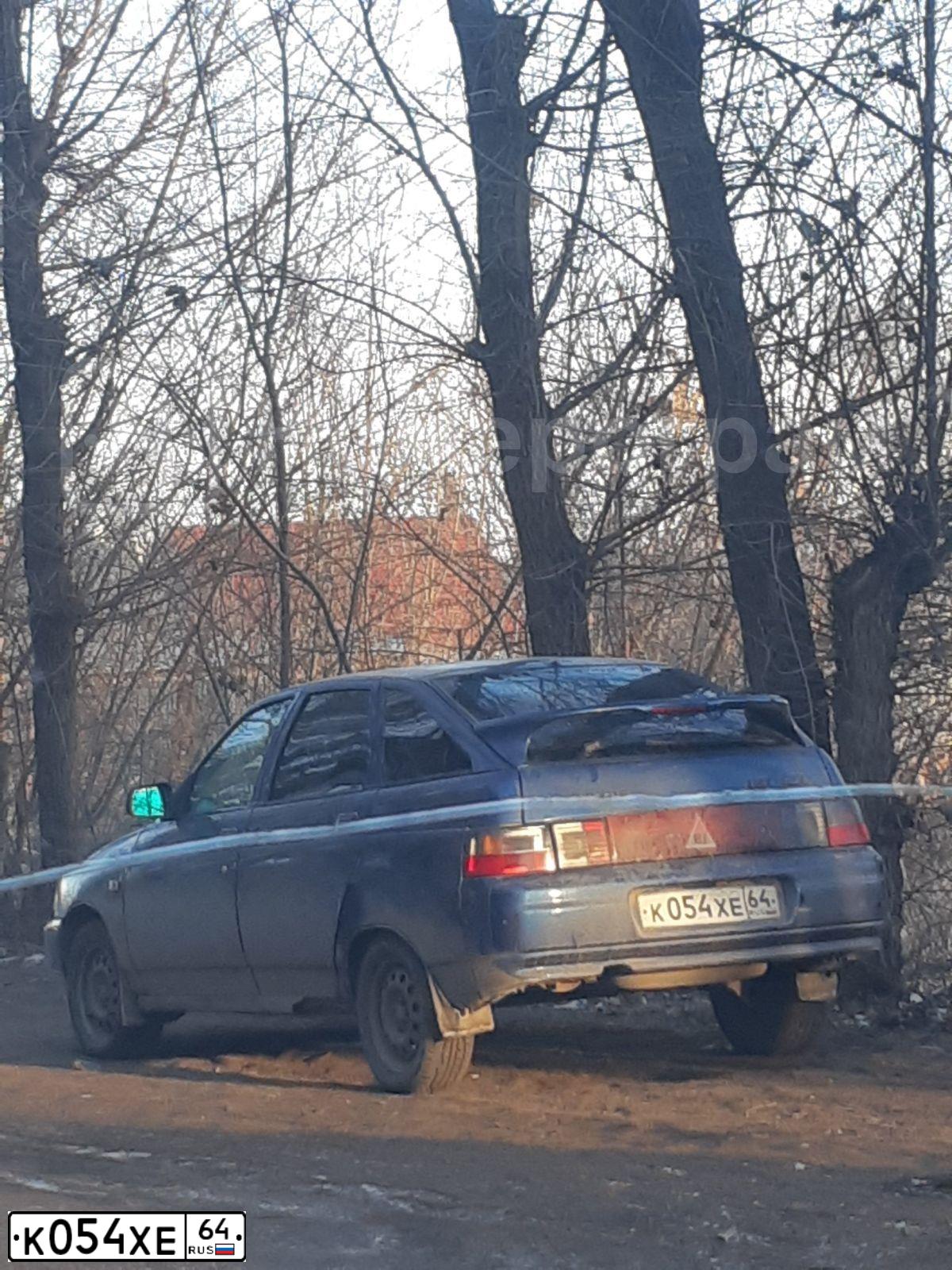 Фото автомобиля LADA 2112, 2007 — госномер К054ХЕ64. Цвет: СИНИЙ