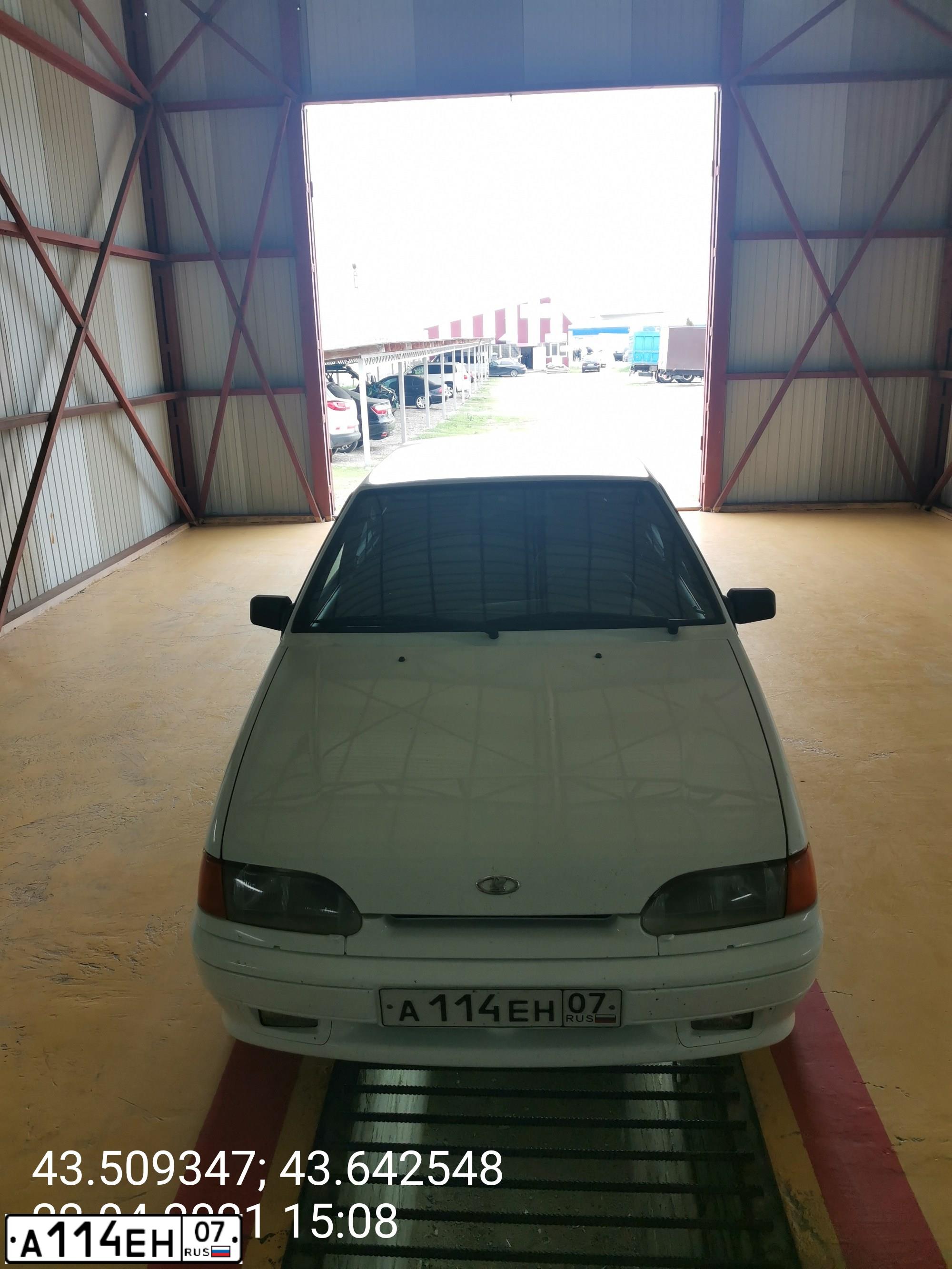 Фото автомобиля LADA 2114 SAMARA, 2011 — госномер А114ЕН07. Цвет: БЕЛЫЙ