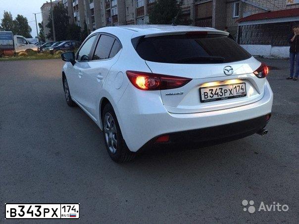 Фото автомобиля MAZDA 3, 2014 — госномер В343РХ174. Цвет: Белый