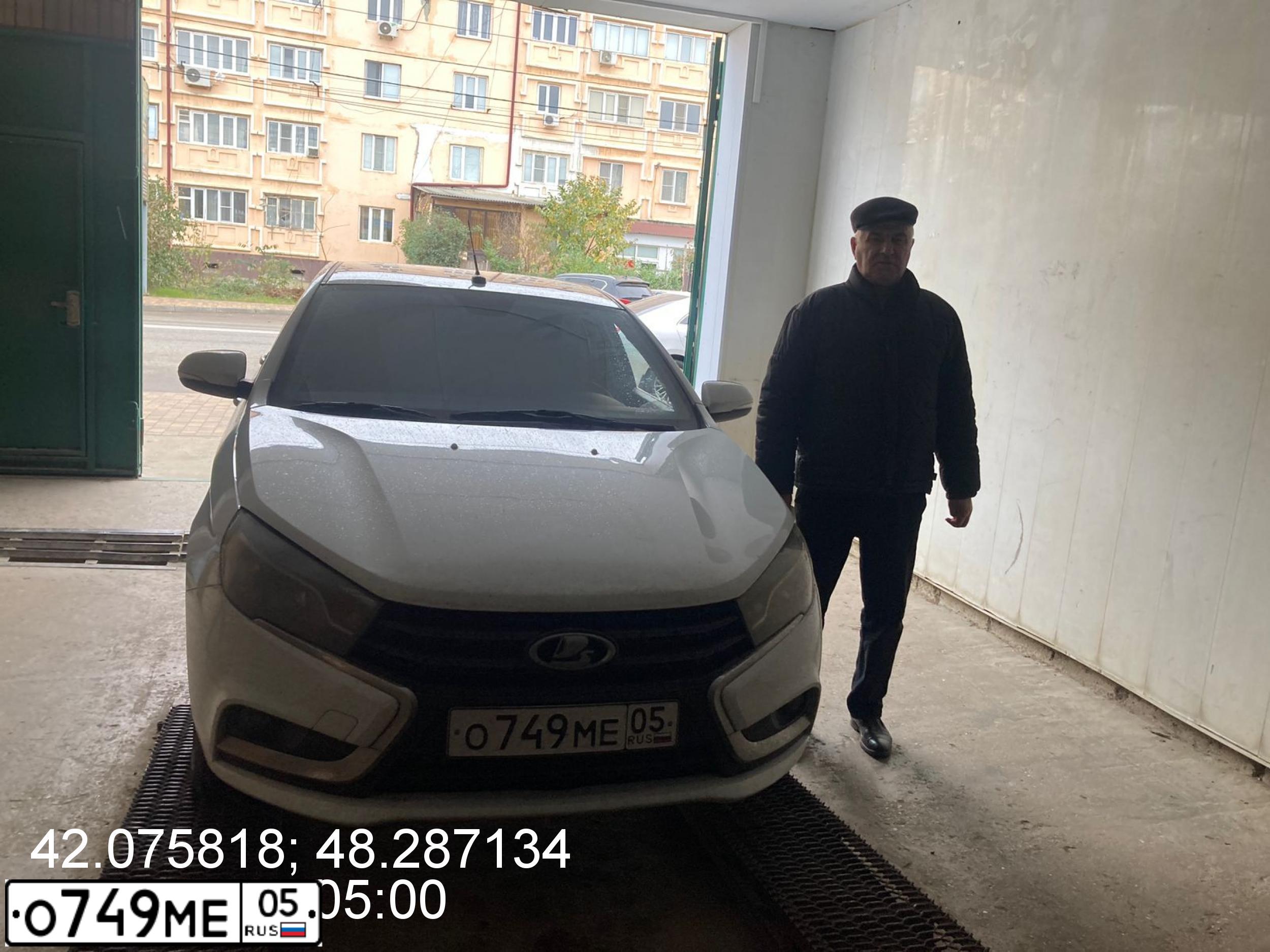 Фото автомобиля LADA VESTA, 2016 — госномер У515ЕК05. Цвет: Белый