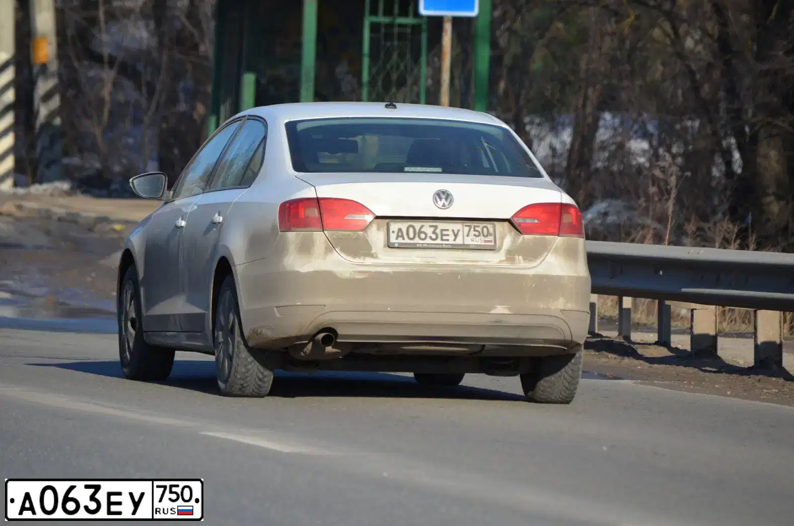 Фото автомобиля VOLKSWAGEN JETTA, 2012 — госномер Т003ТХ777. Цвет: БЕЛЫЙ