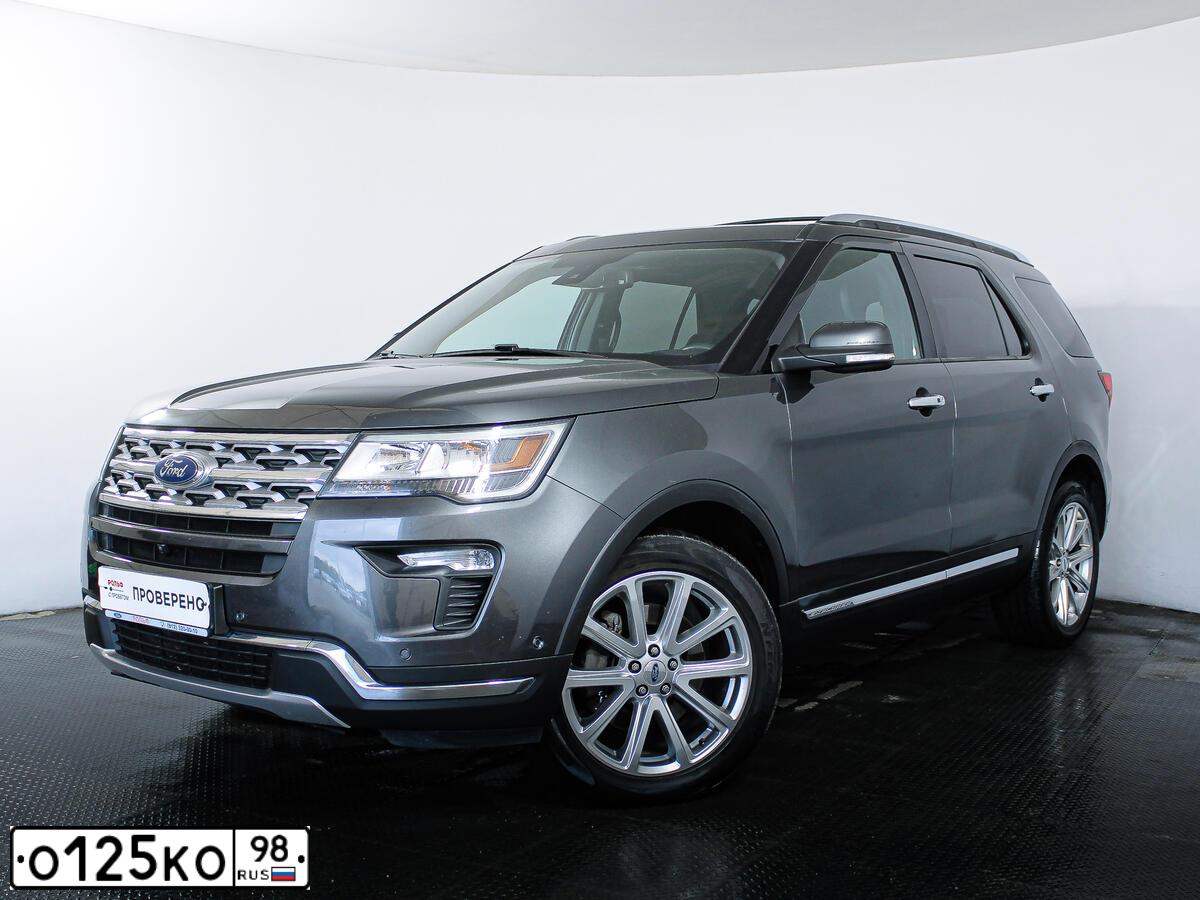 Фото автомобиля FORD EXPLORER, 2018 — госномер О125КО98. Цвет: СЕРЫЙ