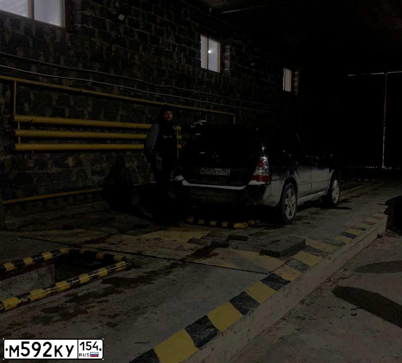Фото автомобиля SUBARU FORESTER, 2005 — госномер Т790СМ790. Цвет: ЧЕРНЫЙ