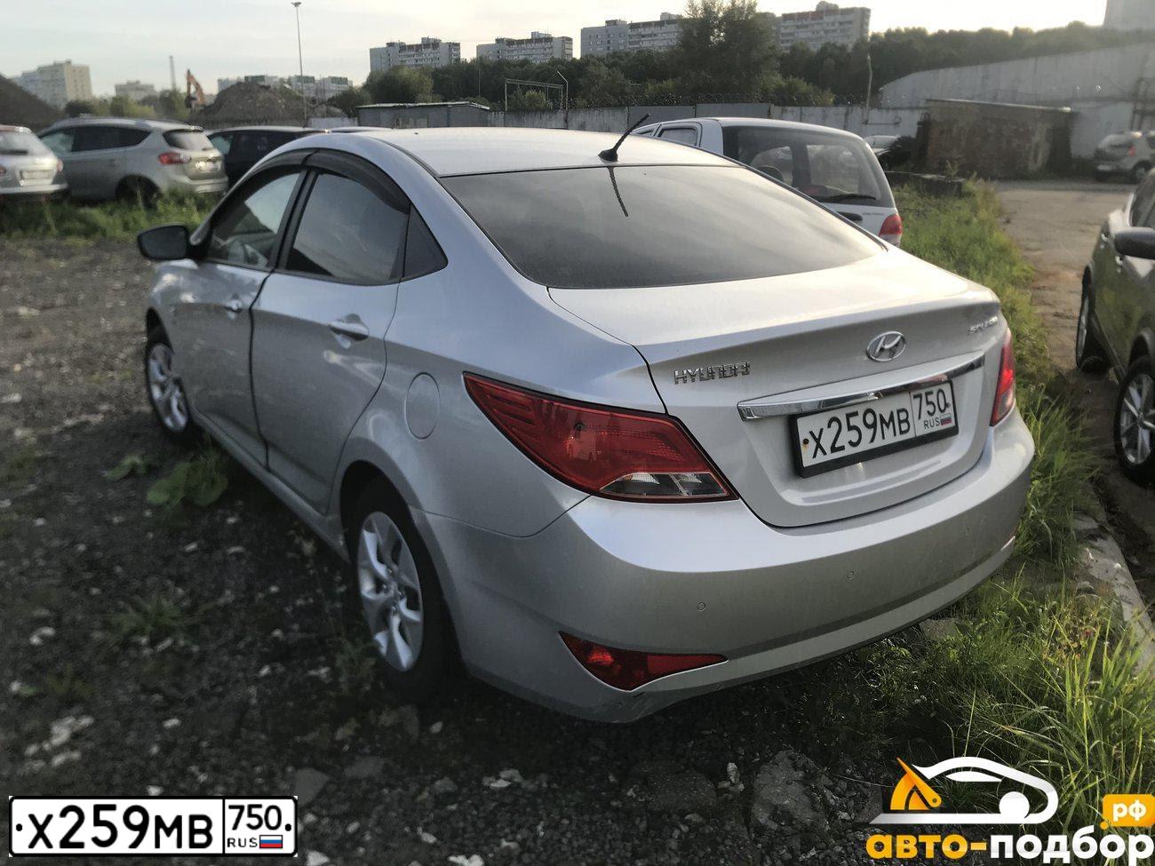Фото автомобиля HYUNDAI SOLARIS, 2014 — госномер О712РУ799. Цвет: СЕРЕБРИСТЫЙ
