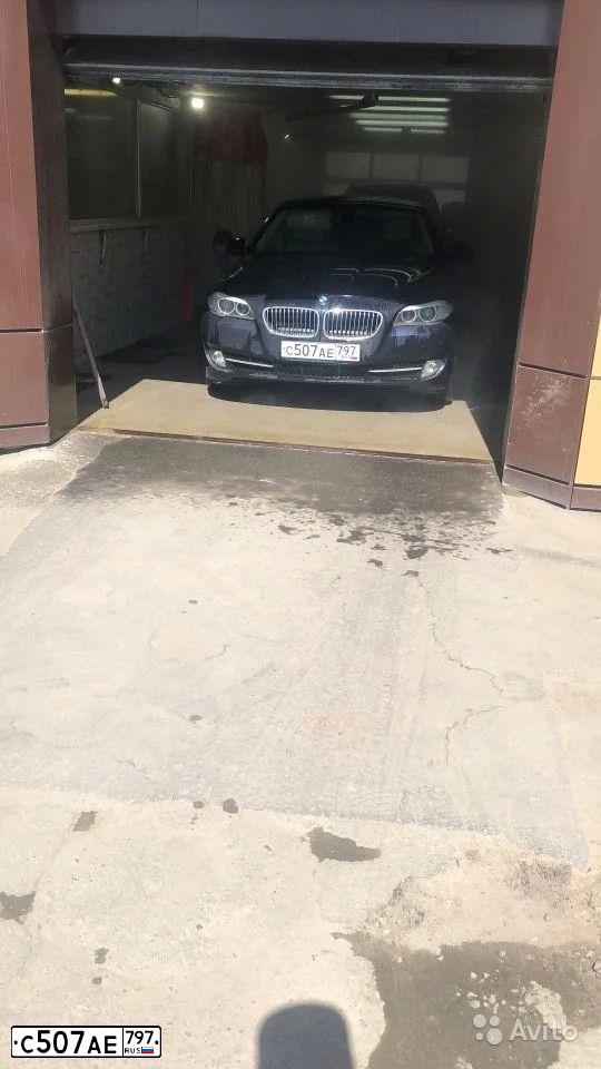 Фото автомобиля BMW 520I, 2012 — госномер У414СЕ152. Цвет: синий