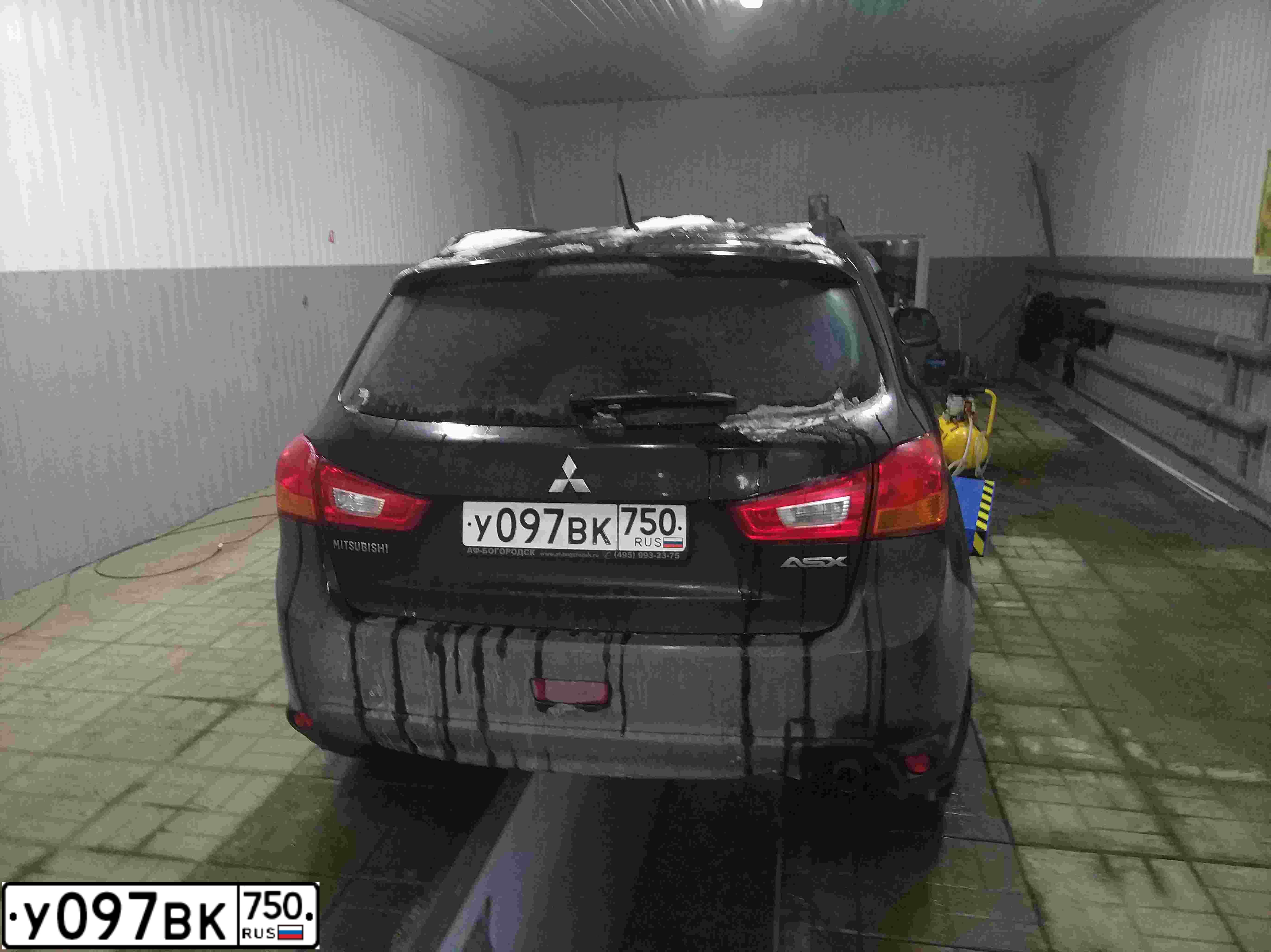 Фото автомобиля MITSUBISHI ASX, 2014 — госномер Е711МК790. Цвет: ЧЕРНЫЙ