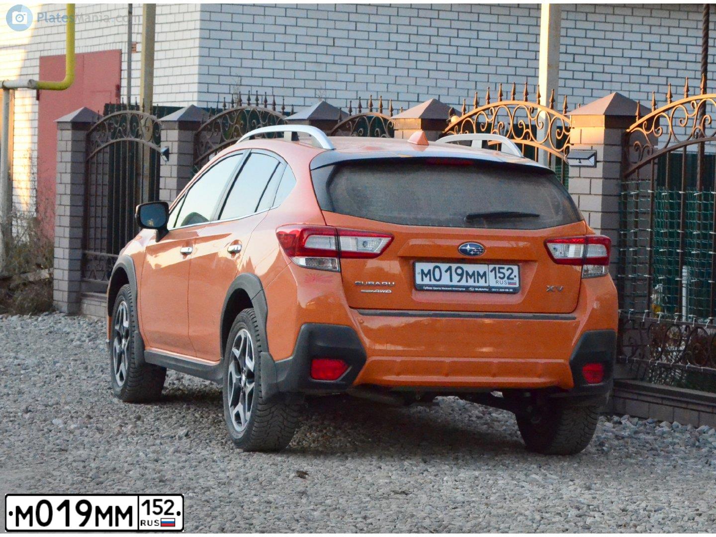 Фото автомобиля SUBARU IMPREZA, 2013 — госномер Р199ОМ152. Цвет: ОРАНЖЕВЫЙ