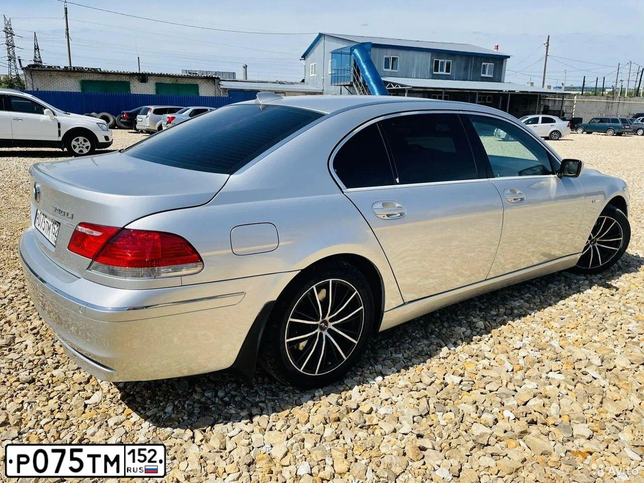 Фото автомобиля BMW 740LI, 2005 — госномер А023НВ155. Цвет: Серебристый