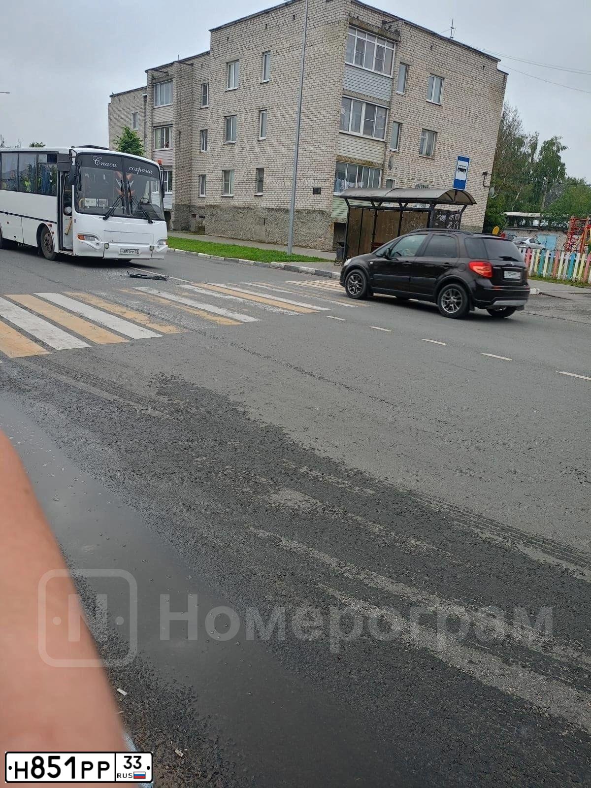 Фото автомобиля KAVZ 4235, 2017 — госномер Н851РР33. Цвет: Белый