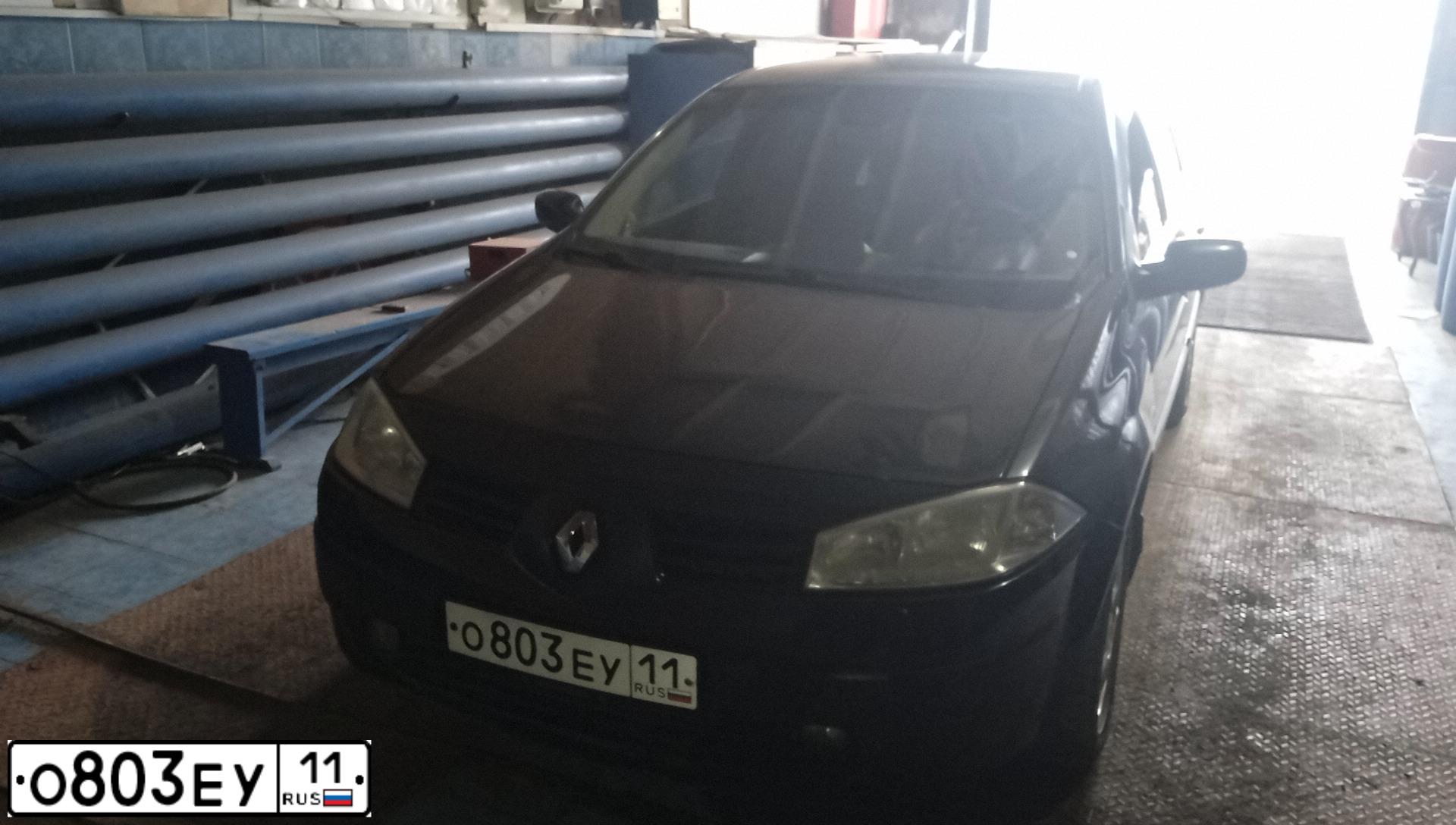 Фото автомобиля RENAULT MEGANE, 2004 — госномер Р972РУ11. Цвет: ТЕМНО-СЕРЫЙ