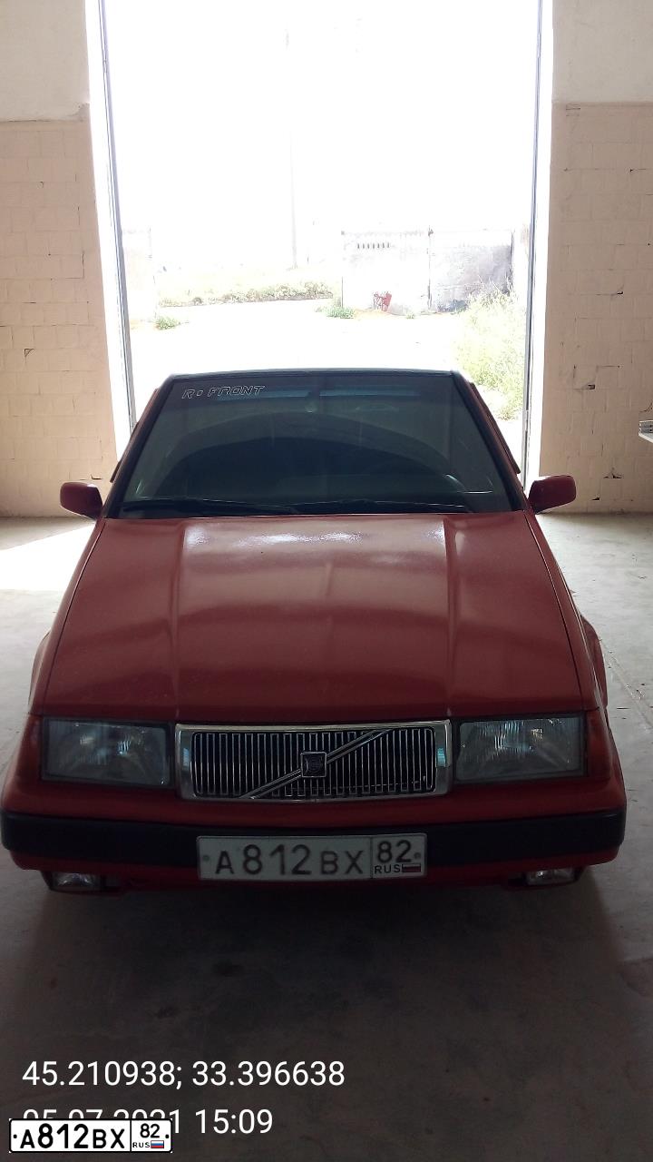 Фото автомобиля VОLVО-440, 1991 — госномер А812ВХ82. Цвет: КРАСНЫЙ