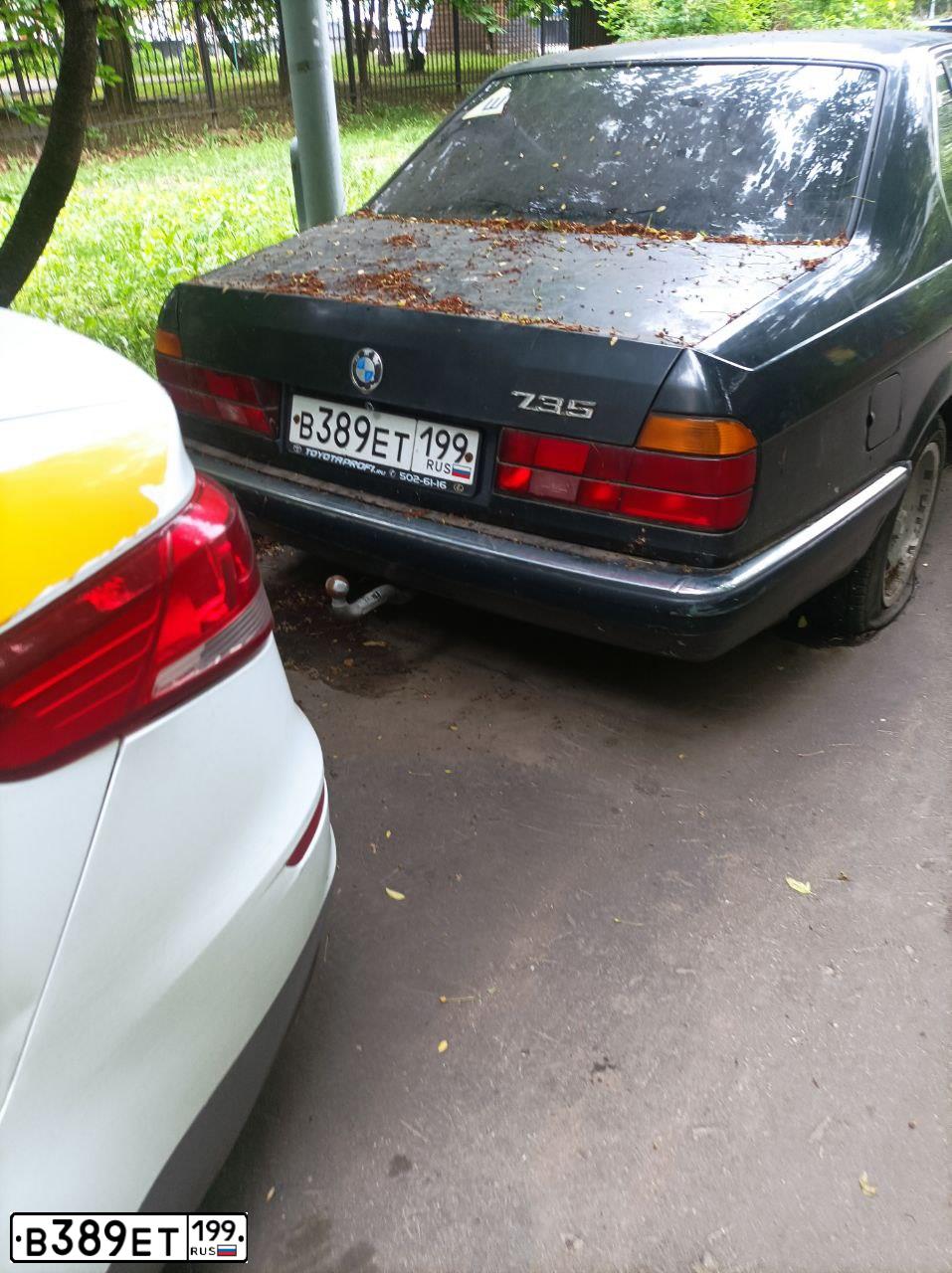 Фото автомобиля BMW SERIE 7, 1990 — госномер В389ЕТ199. Цвет: ЧЕРНЫЙ