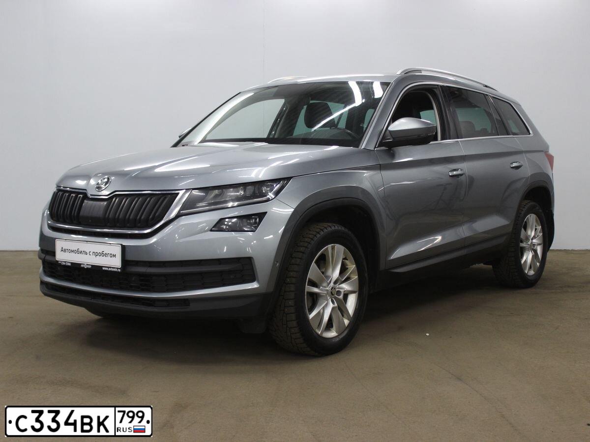 Фото автомобиля SKODA KODIAQ, 2017 — госномер С334ВК799. Цвет: Серый