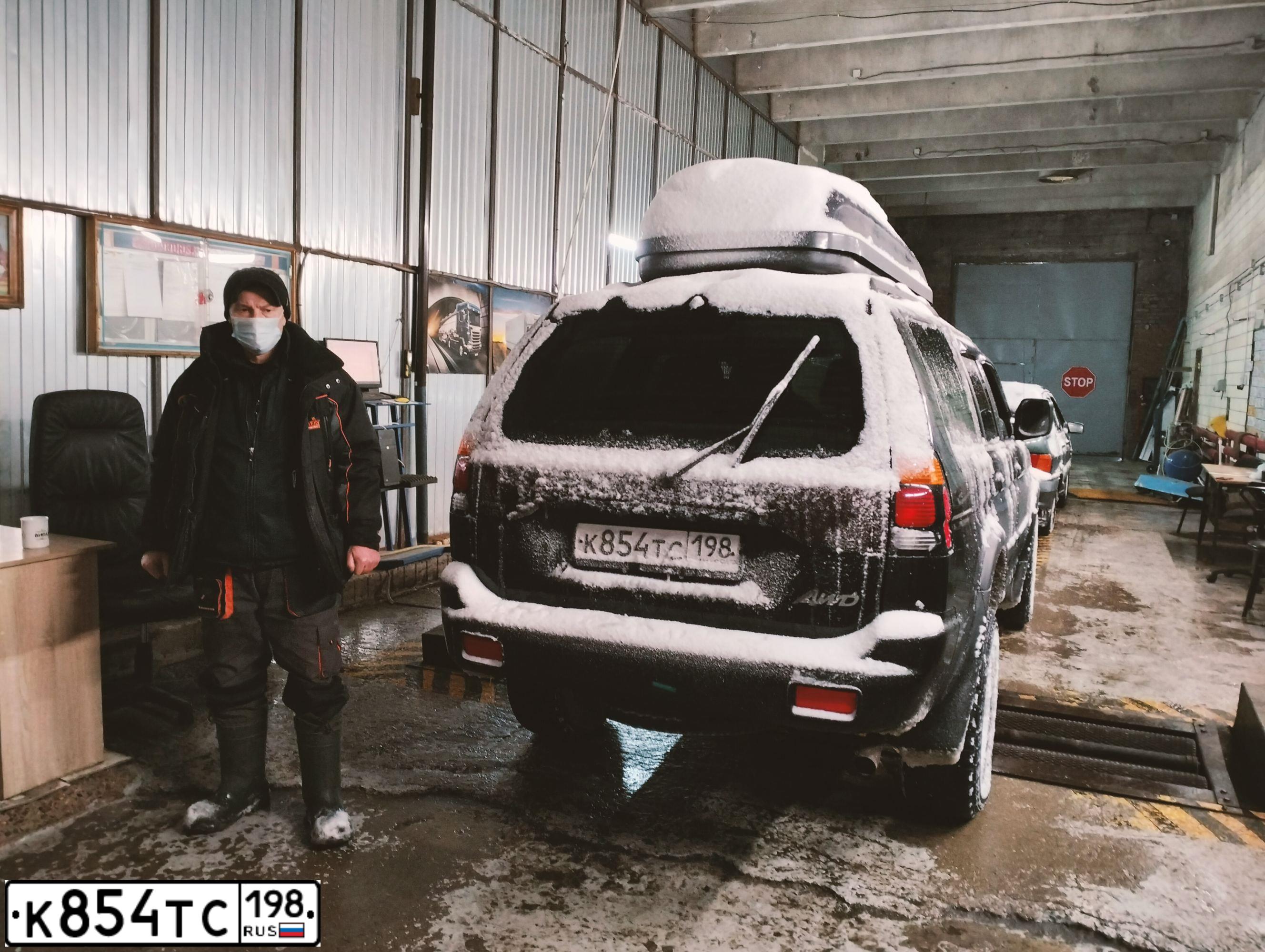 Фото автомобиля MITSUBISHI MONTERO, 2003 — госномер Е838АК185