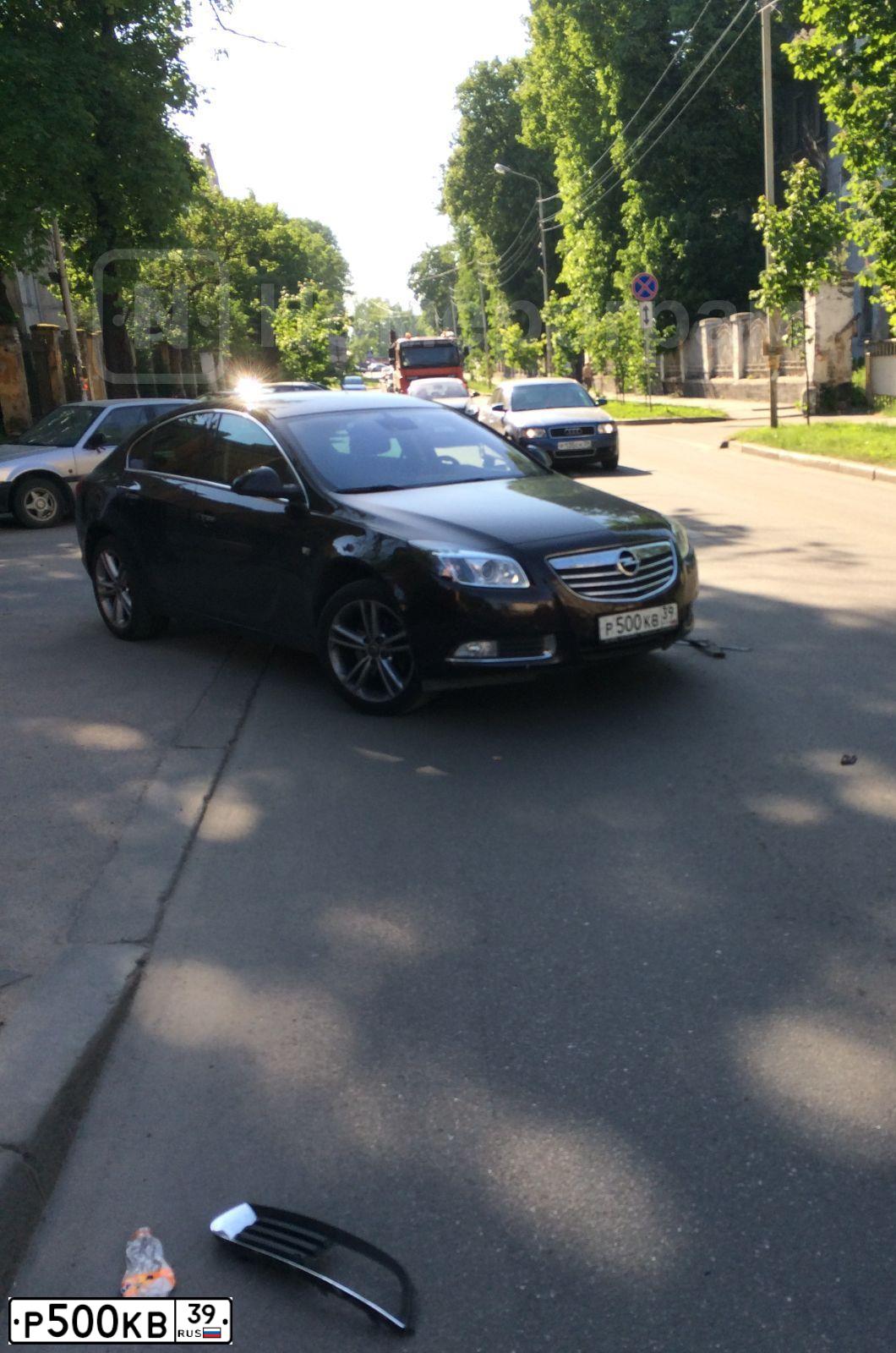 Фото автомобиля NISSAN QASHQAI, 2008 — госномер Р500КВ39. Цвет: СЕРЫЙ