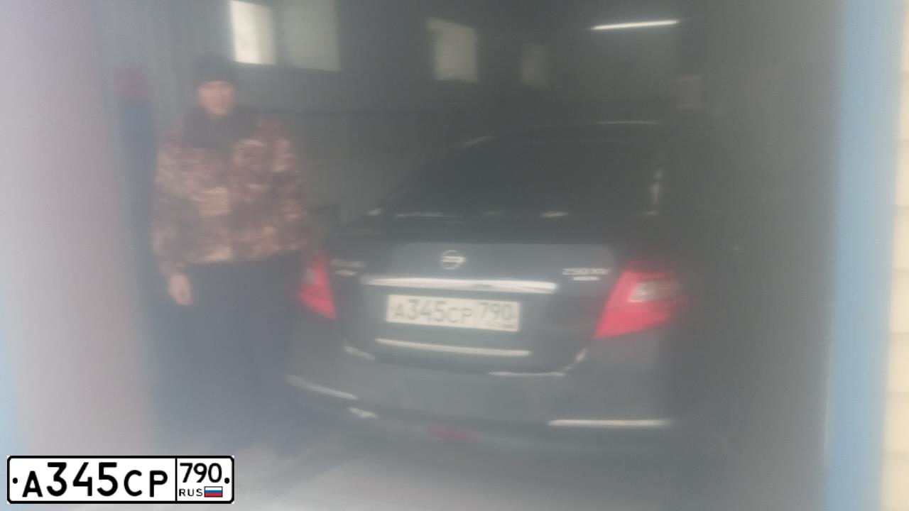 Фото автомобиля NISSAN TEANA, 2008 — госномер В083НЕ122. Цвет: ЧЕРНЫЙ