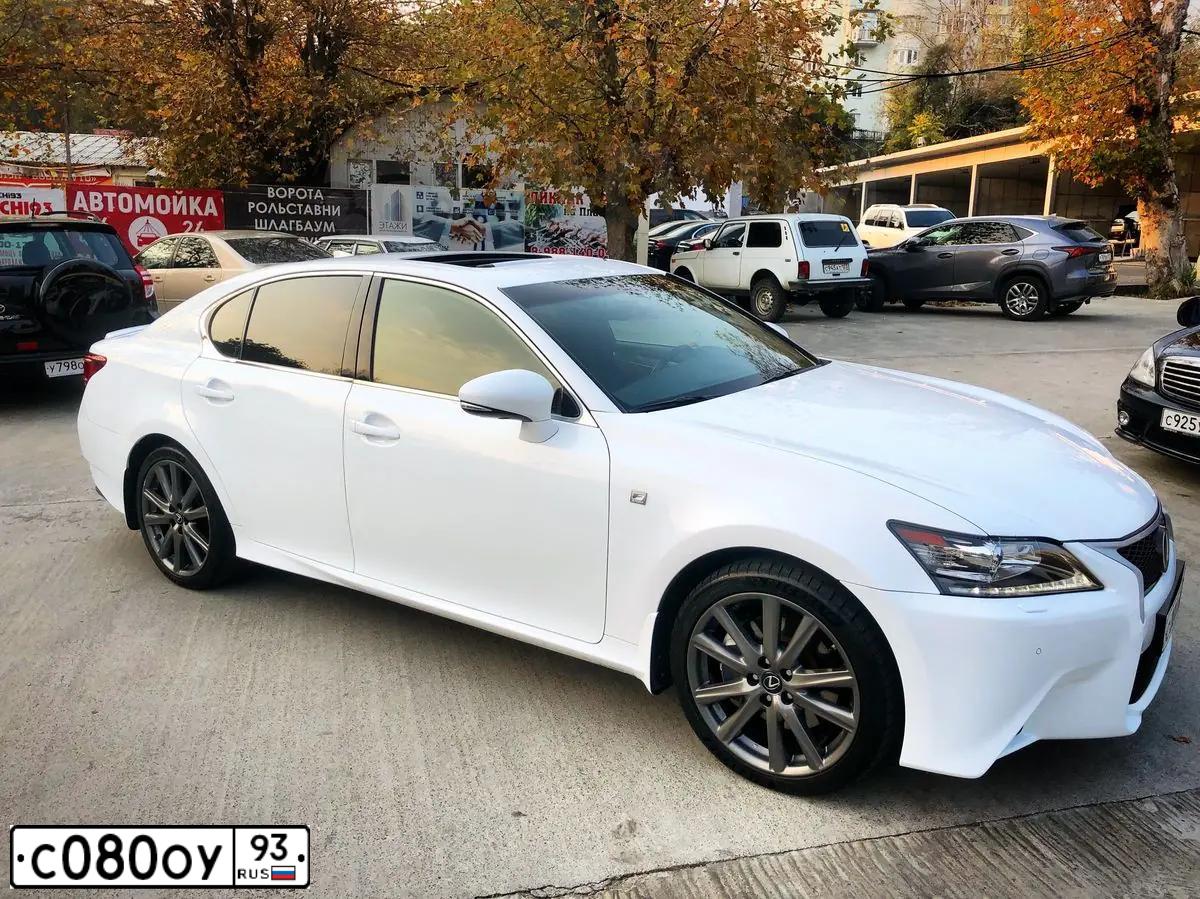 Фото автомобиля LEXUS GS350, 2014 — госномер Т777ЕЕ198. Цвет: Белый