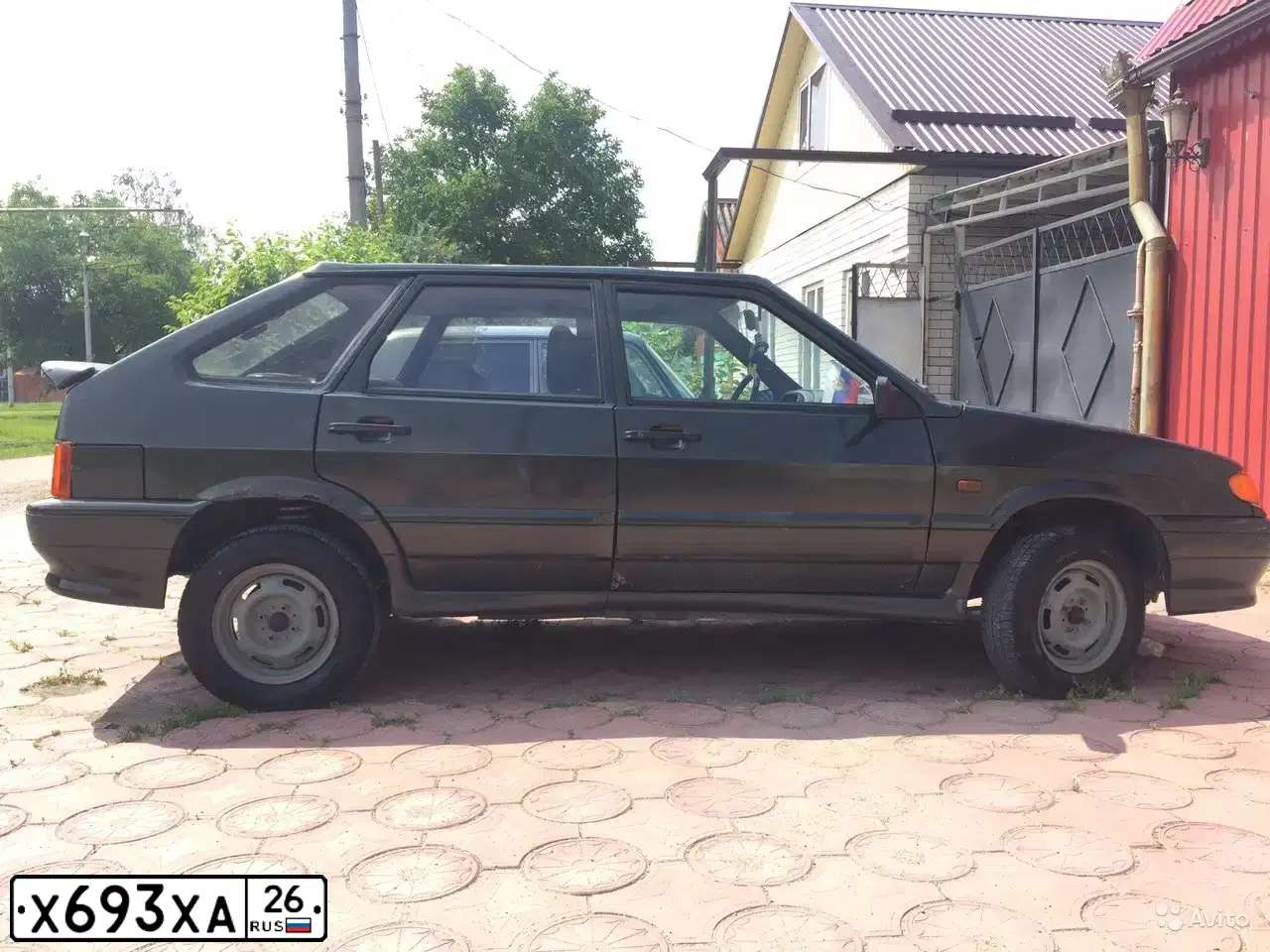 Фото автомобиля LADA 2114 SAMARA, 2006 — госномер К218ТУ64. Цвет: ЗОЛОТИСТЫЙ ТЕМНО-ЗЕЛЕНЫЙ
