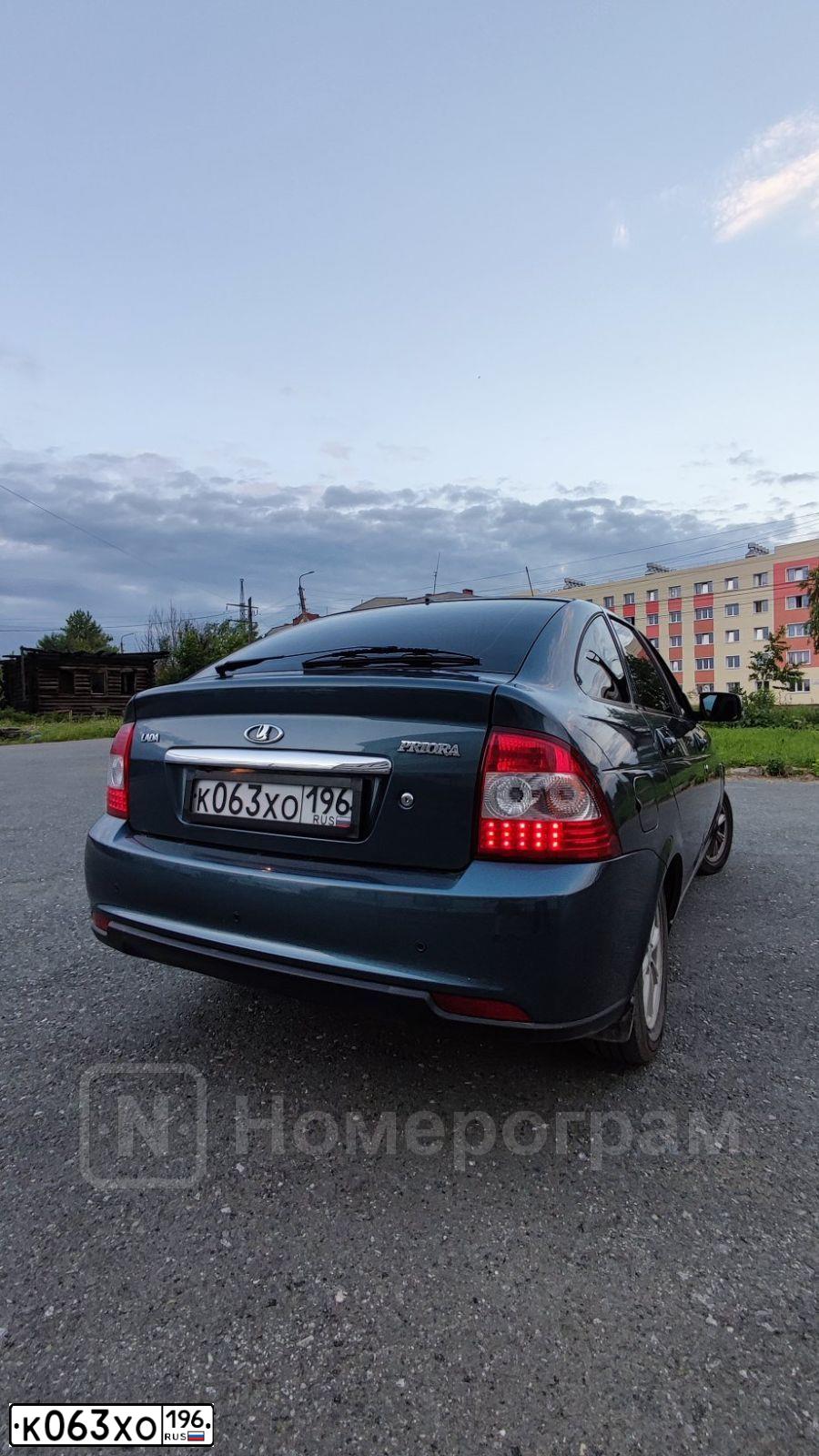 Фото автомобиля LADA 2172 PRIORA, 2014 — госномер К063ХО196. Цвет: Серо-Синий