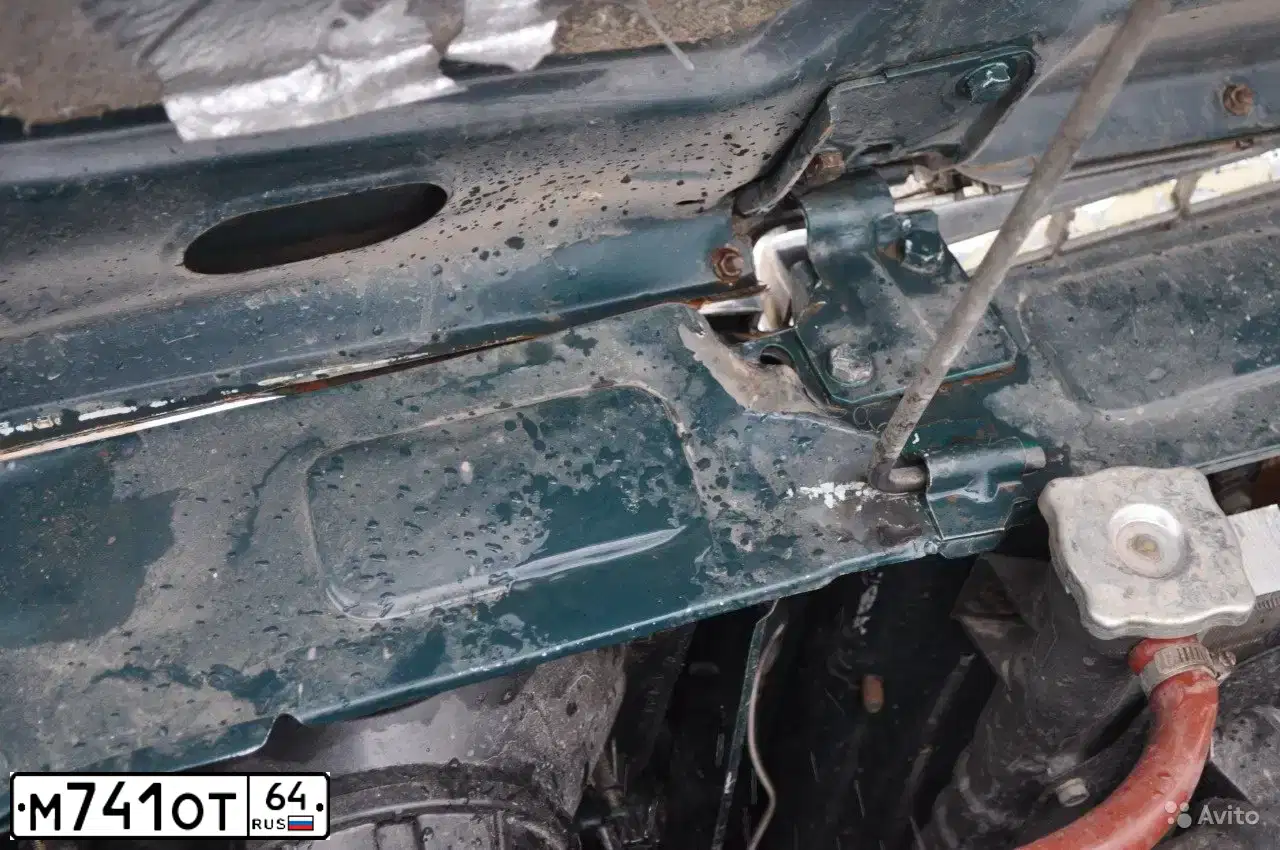Фото автомобиля LADA 2105, 2005 — госномер М741ОТ64. Цвет: СИНЕ ЗЕЛЕНЫЙ