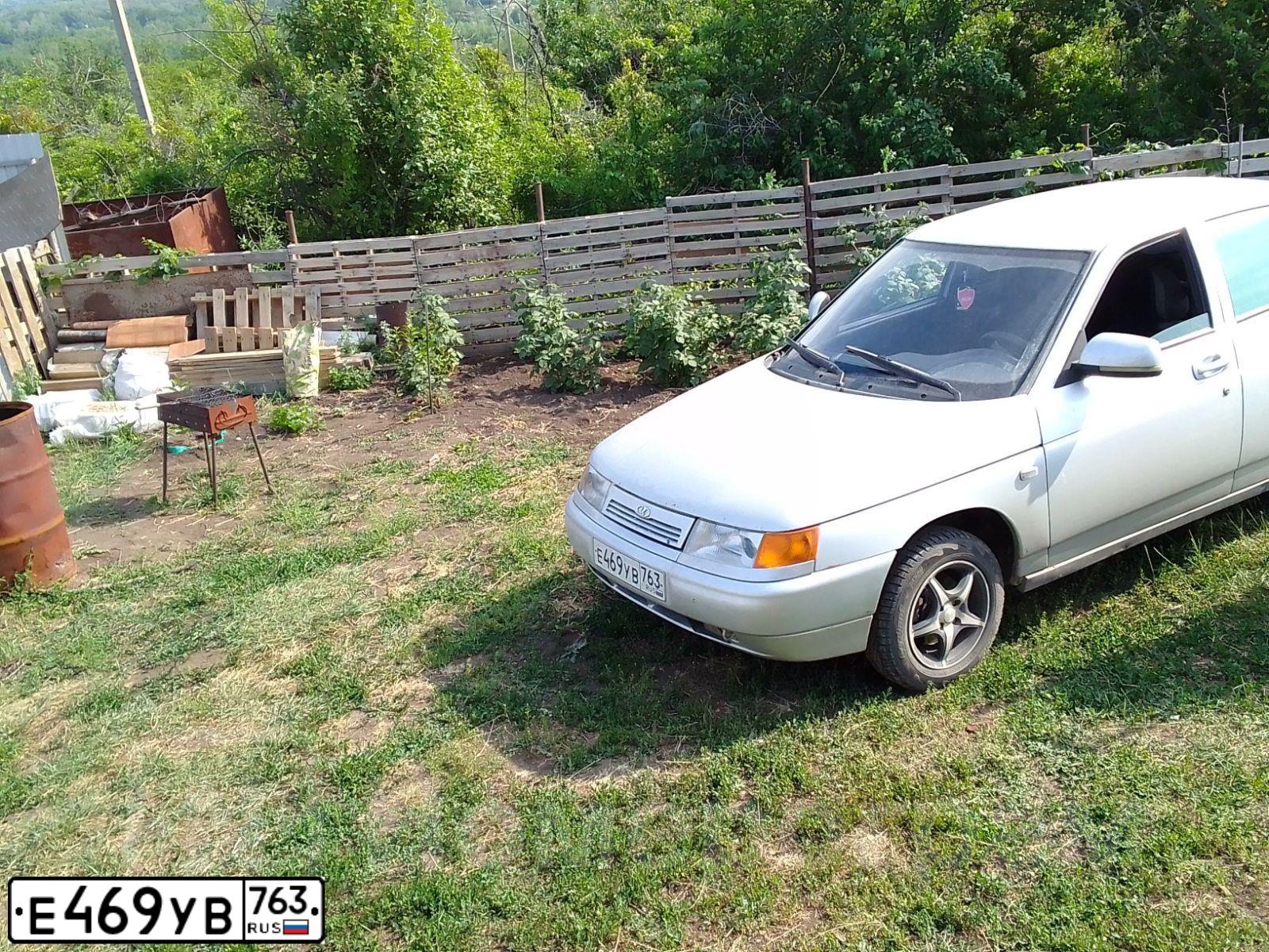 Фото автомобиля LADA 2112, 2008 — госномер Х775ВС763. Цвет: СВЕТЛО-СЕРЕБРИСТЫЙ МЕТАЛЛ