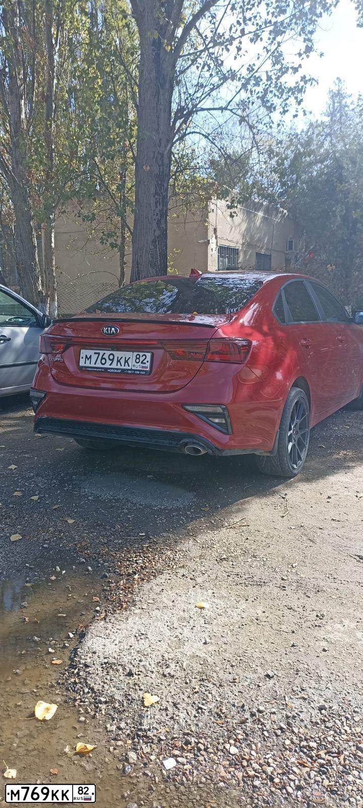 Фото автомобиля KIA CERATO, 2018 — госномер М769КК82. Цвет: Красный