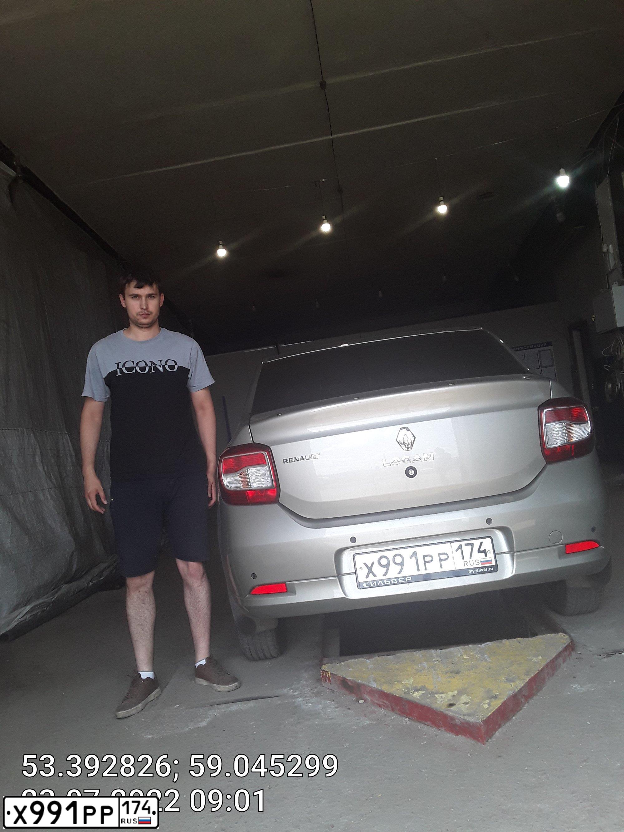 Фото автомобиля RENAULT LOGAN, 2014 — госномер М121КА702. Цвет: БЕЖЕВЫЙ