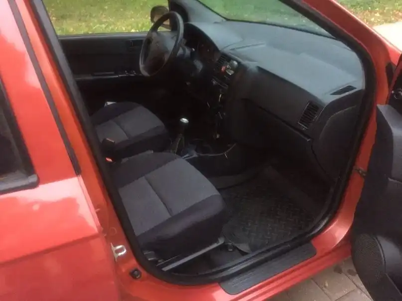 Фото автомобиля OPEL ASTRA, 2013 — госномер В882РА37. Цвет: Белый